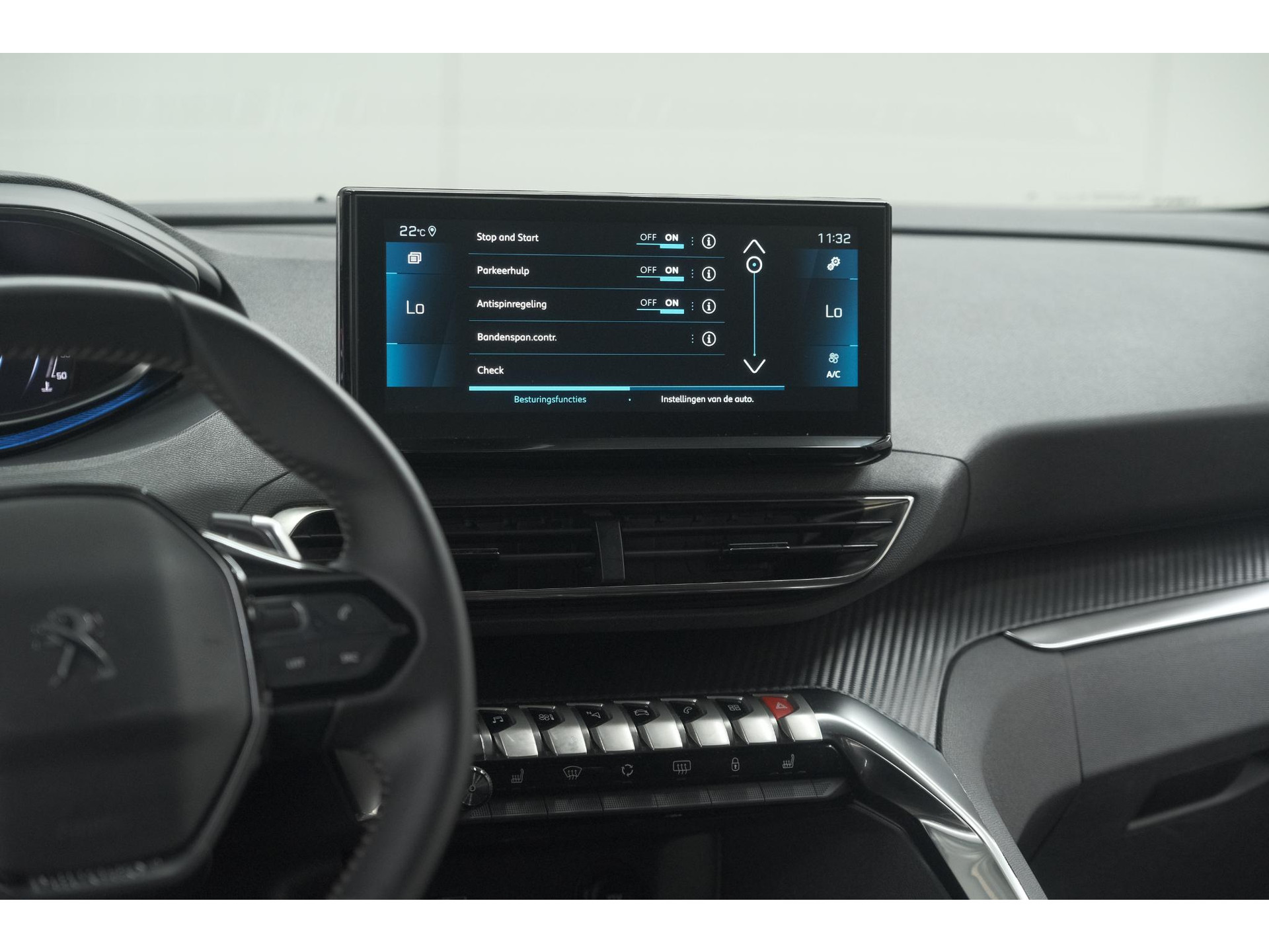 Peugeot 5008 PureTech 130 EAT8 Active Pack | 7 Zitplaatsen | Camera | Navigatie | Apple Carplay | Parkeersensoren