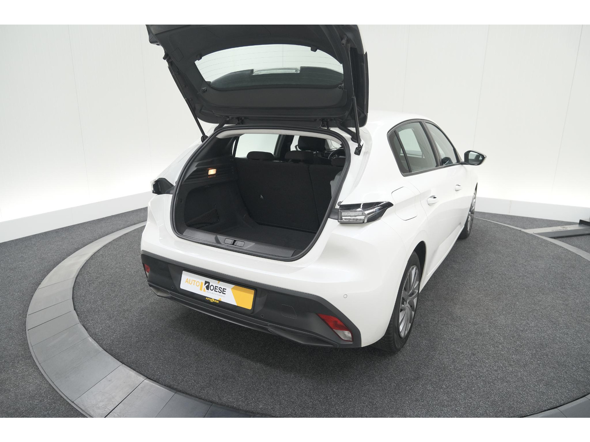 Peugeot 308 PureTech 110 Active Pack Business | Parkeersensoren | Apple Carplay | Navigatie | Cruise Control