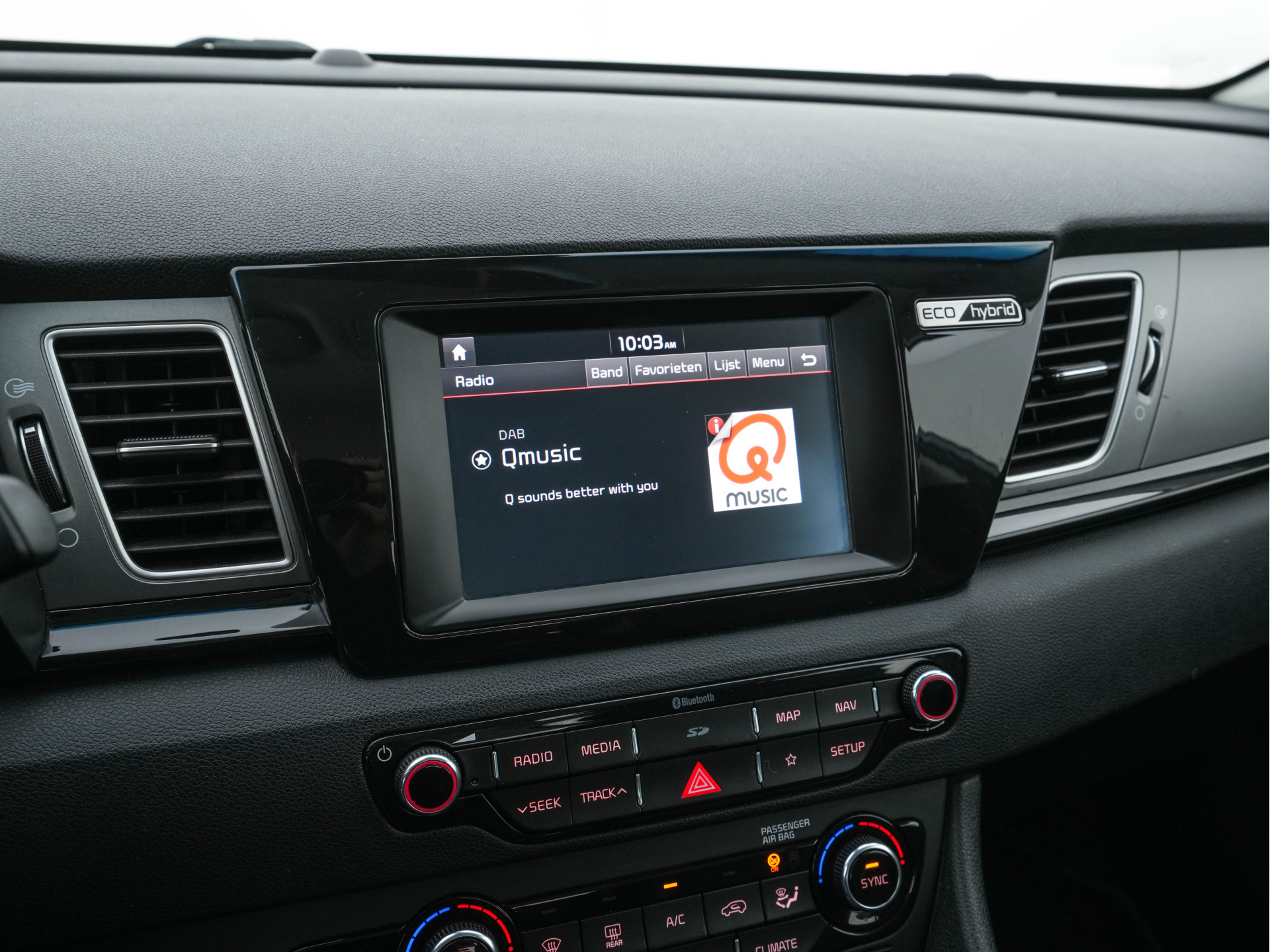 Kia Niro 1.6 GDi Hybrid ExecutiveLine Eco-Hybrid (INCL-BTW) Aut. *LEATHER-FABRIC | NAVI-FULLMAP | KEYLESS | CAMERA | COMFORTSEATS | DIGI-COCKPIT | LANE-ASSIST | ECC | CARPLAY | PDC | TOWBAR | 16''ALU*