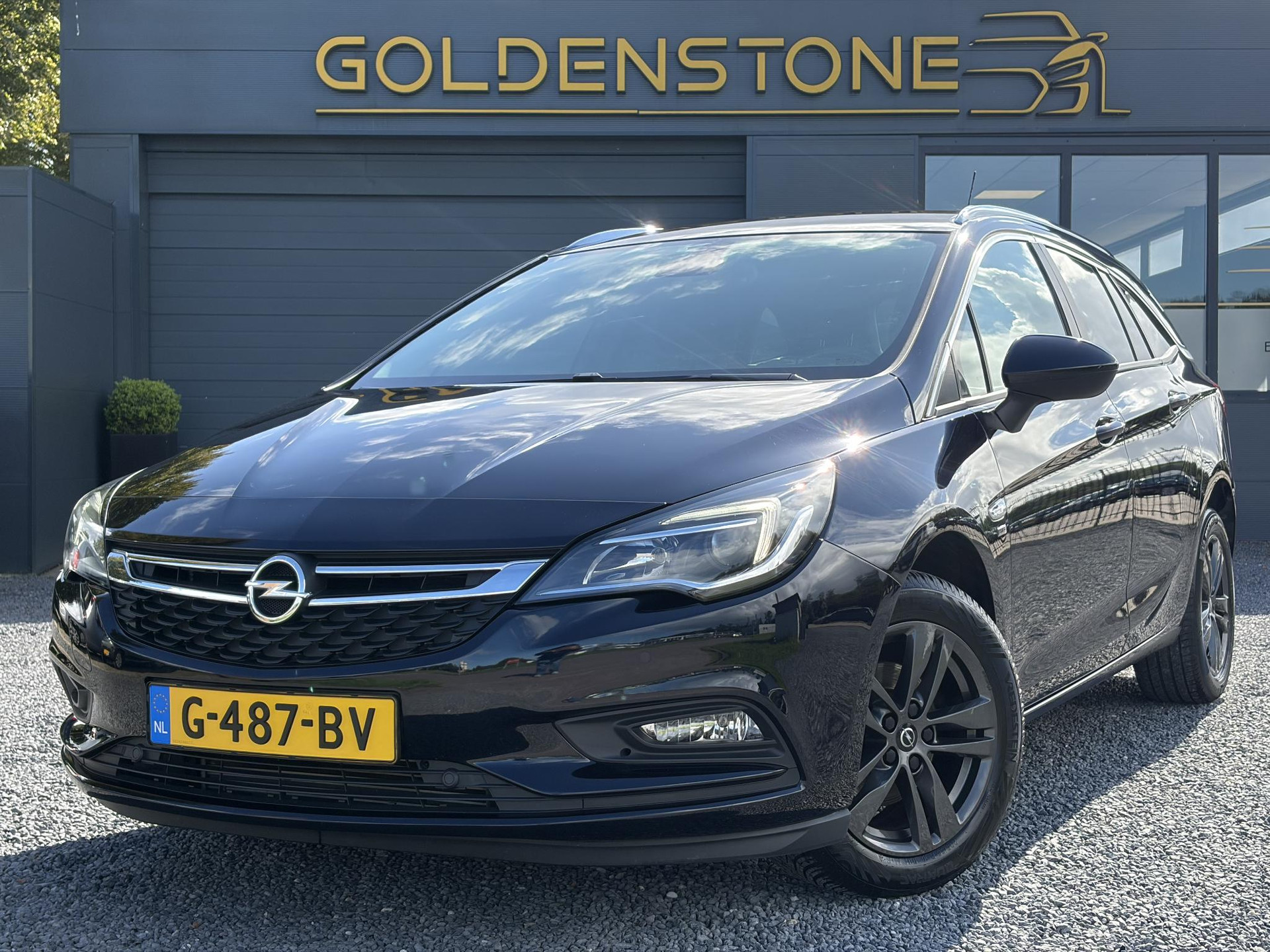 Opel Astra Sports Tourer 1.4 Turbo 120 Jaar Edition ✓150pk✓Carplay✓Navi✓Trekhaak✓Pdc V+A✓Clima✓Cruise✓6 Bak✓Lm velgen✓N.A.P✓Apk tot 02-2028