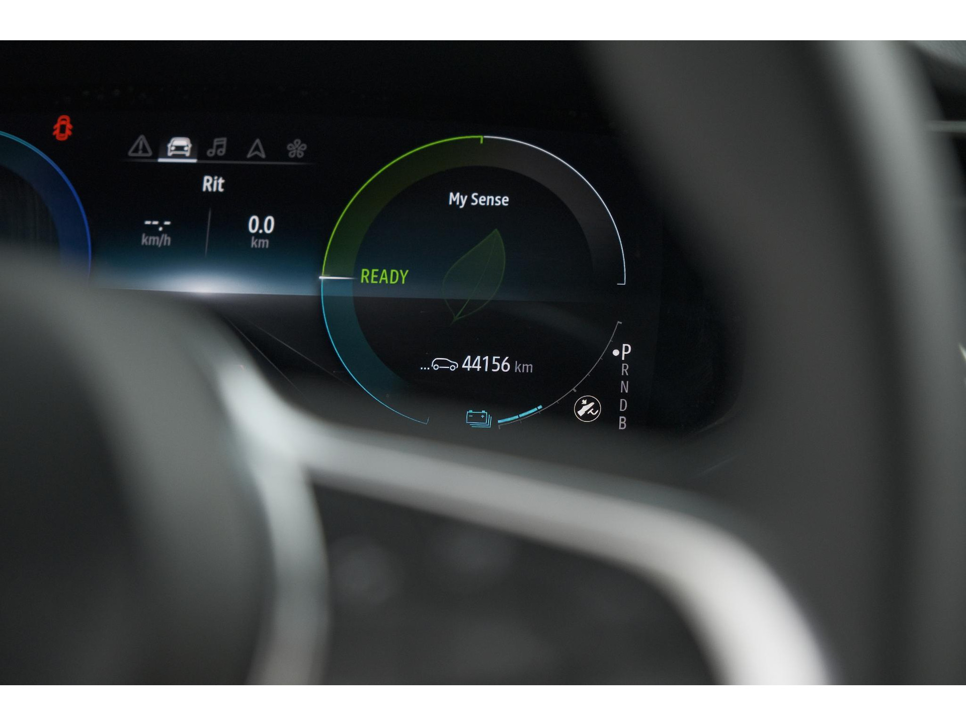 Renault Captur 1.6 E-Tech full hybrid 145 techno | Pack Full Screen | Camera | Navigatie | Allseason Banden