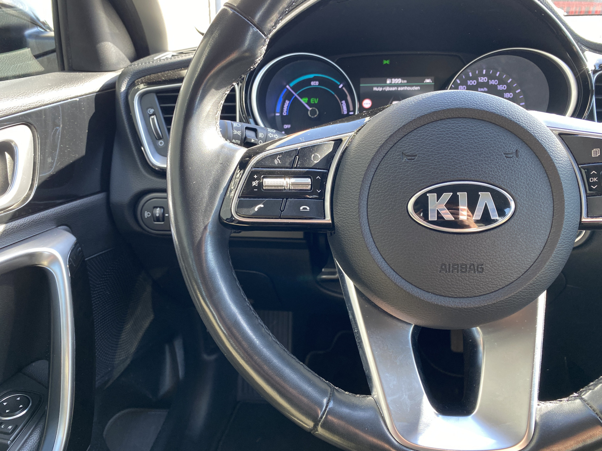 Kia XCeed 1.6 GDi PHEV 140 pk DynamicPlusLine | navigatie | stoel/stuurverwarming | camera | keyless go | incl. winterset