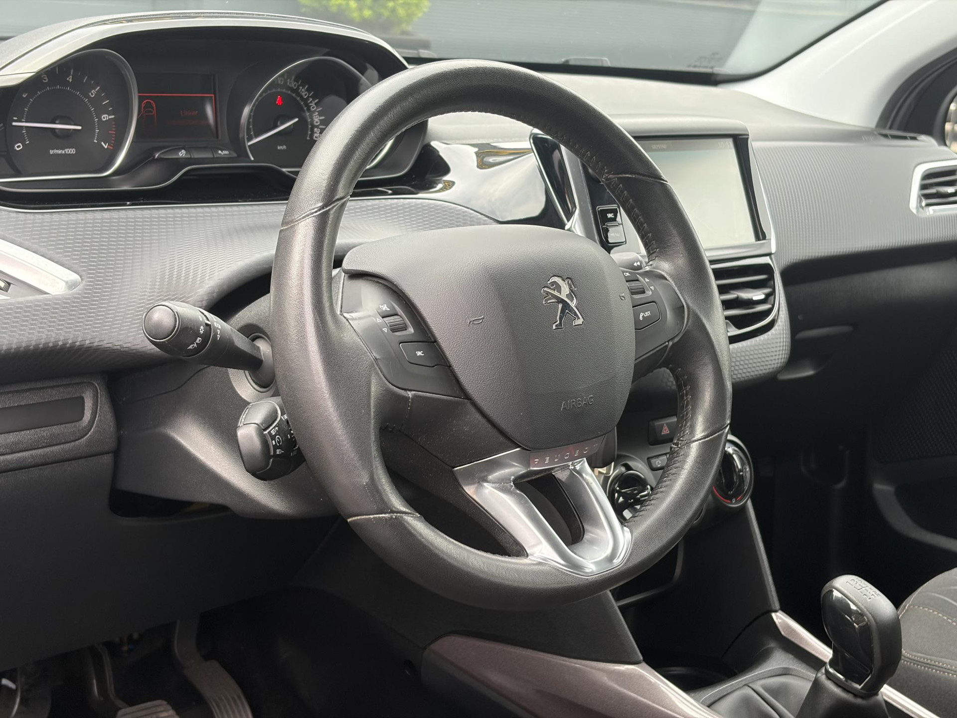 Peugeot 2008 1.2 PureTech Blue Lion 2e Eigenaar,Navi,Trekhaak,Airco,Cruise,Pdc,N.A.P,Weinig km,Zeer Zuinig,Apk tot 03-2027