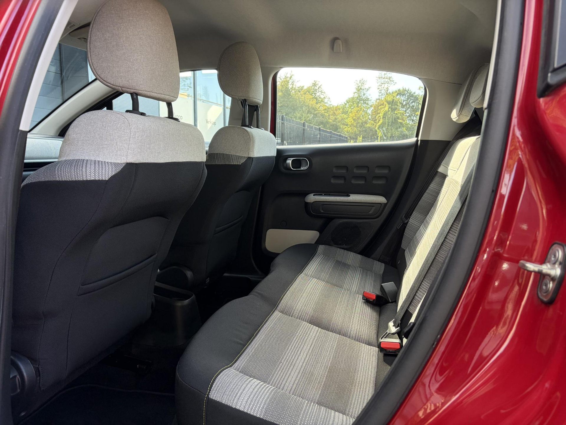 Citroen C3 1.2 PureTech Feel ✓2e Eigenaar✓Navi✓Carplay✓Clima✓Cruise✓Lm velgen✓Rijstrooksensor✓Pdc✓N.A.P✓Apk tot 05-2027