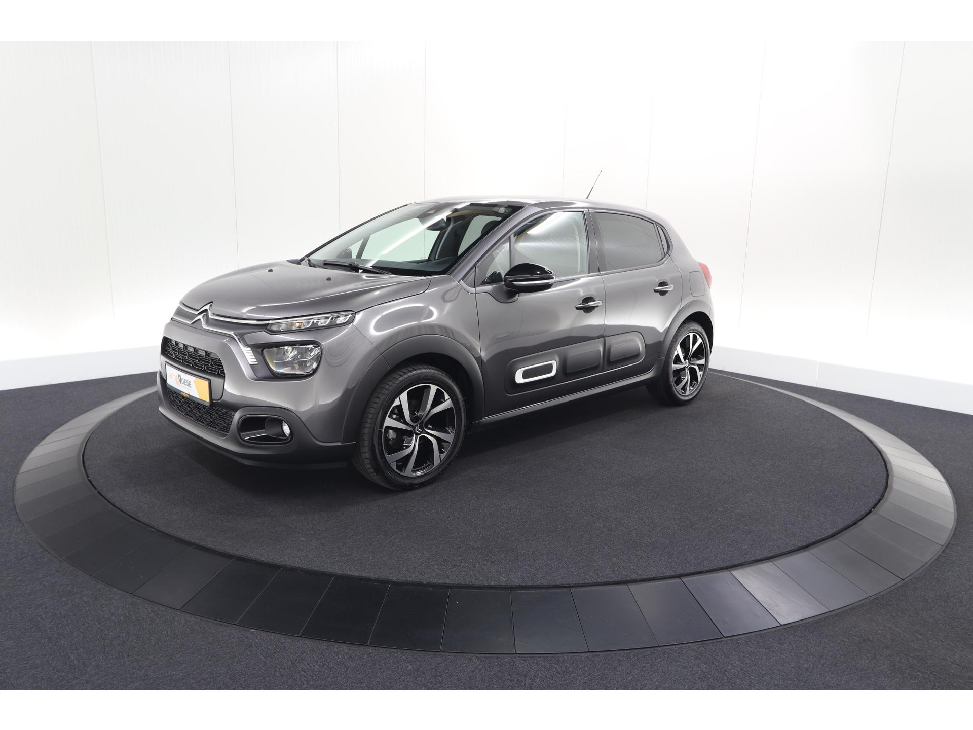 Citroen C3 PureTech 82 Max | Trekhaak | Keyless | Camera | Parkeersensoren | Navigatie | Stoelverwarming