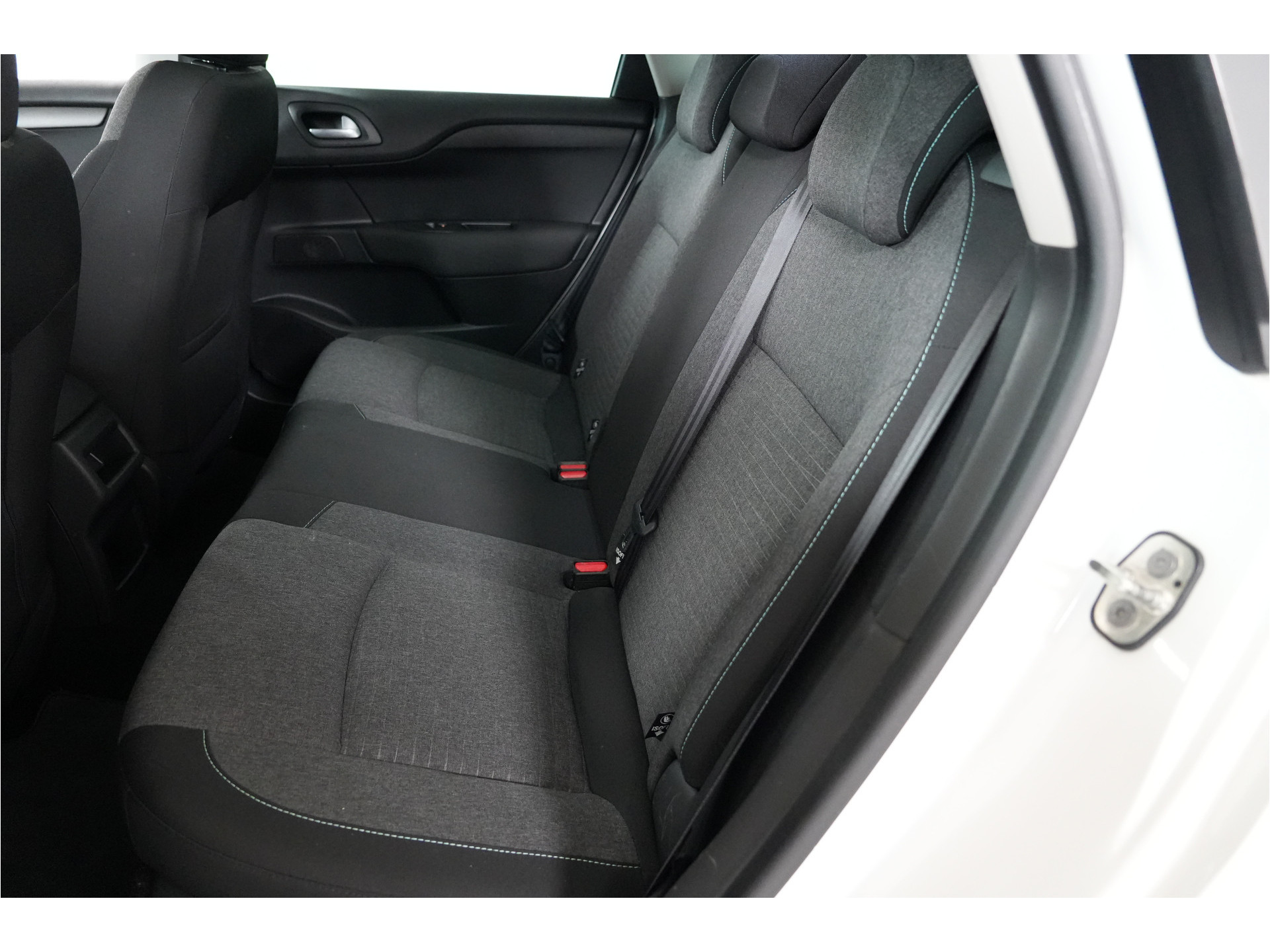 Citroën C4 1.2 PureTech Feel Collection | Trekhaak | Pano | Cruise | Stl. verw. | Climate | PDC |