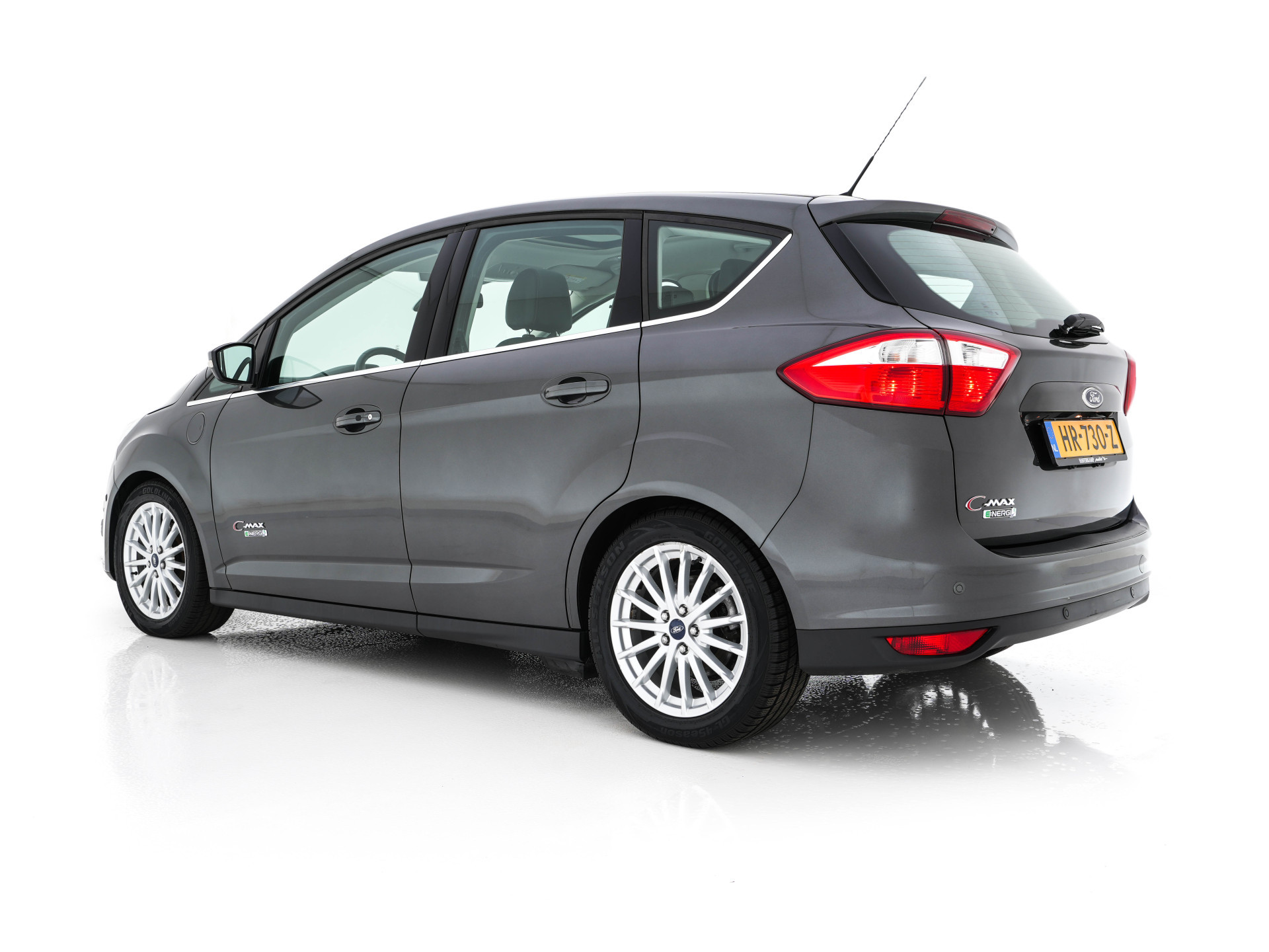 Ford C-Max 2.0 Plug-in Hybrid Titanium Plus Aut. *PANO | LEATHER | NAVI-FULLMAP | CAMERA | KEYLESS | HEATED-COMFORT-SEATS | ECC | DIGI-COCKPIT | PDC | 17''ALU*