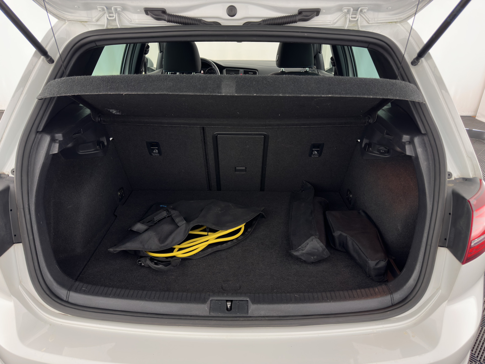 Volkswagen Golf 1.4 TSI GTE Executive Plus ( Plug-in ) Aut. * PANO | FULL-LED | NAVI-FULLMAP | SPORT-SEATS | DAB+ | ECC | CRUISE | CAMERA | PRIVACY-GLASS | 18" ALU *