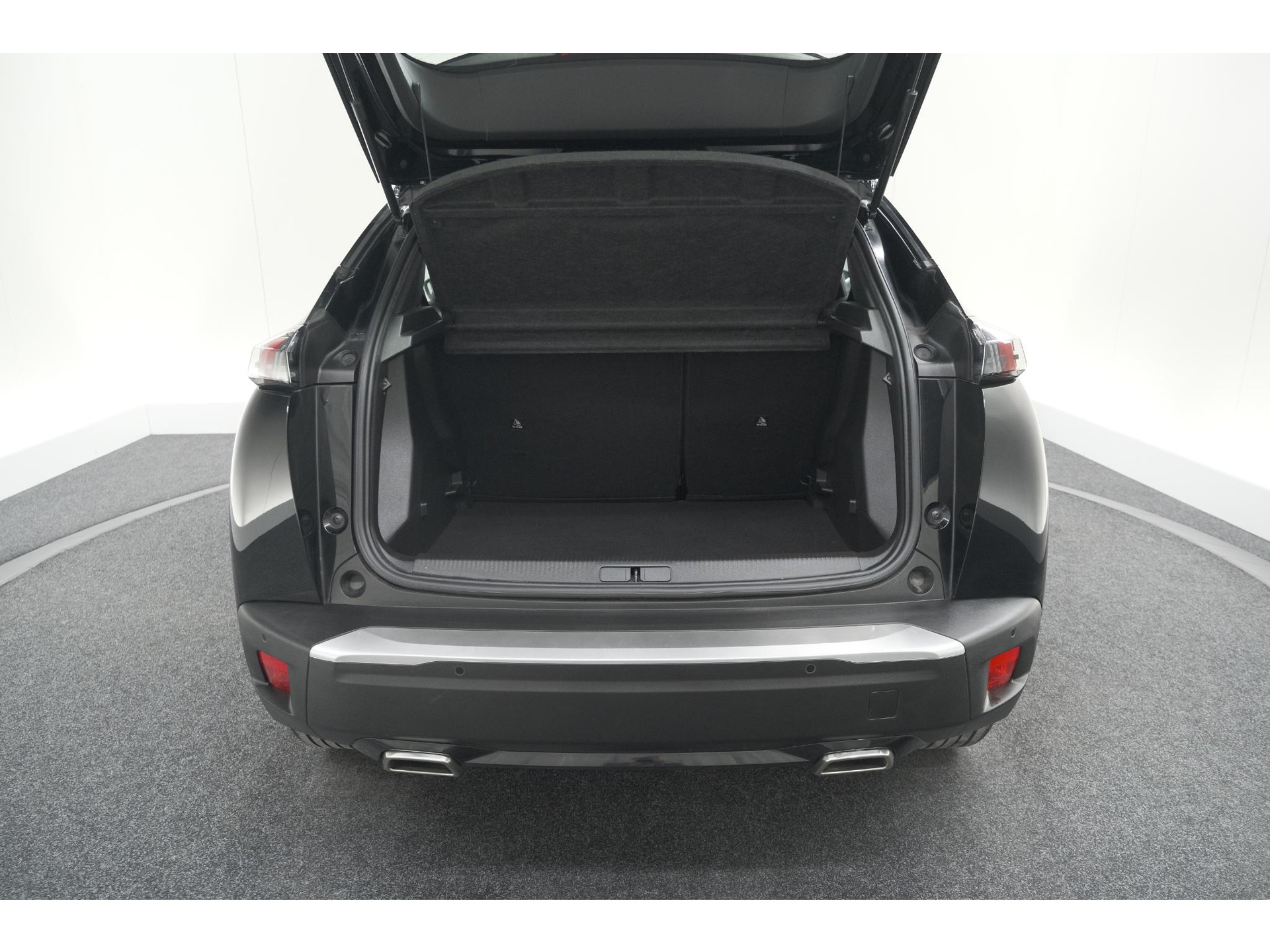 Peugeot 2008 PureTech 130 EAT8 Active | Parkeersensoren | Navigatie | Apple Carplay