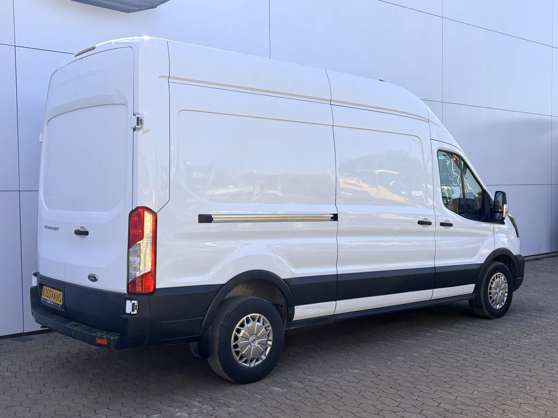 Ford Transit 350 2.0 TDCI 170PK L3H3 Airco Cruise Control Parkeersensoren v+a Voorruitverwarming
