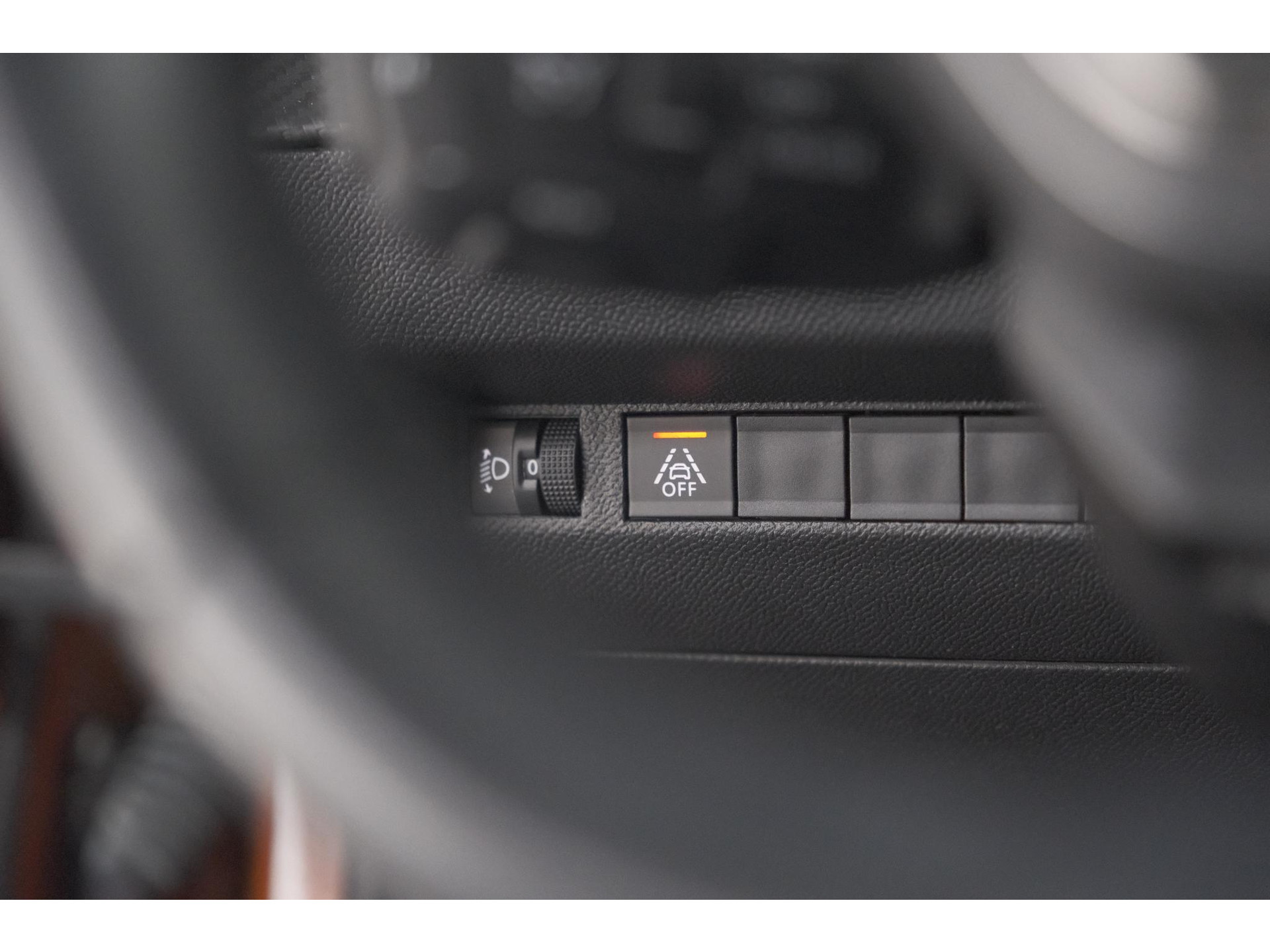 Peugeot 2008 PureTech 130 Allure Pack | Trekhaak | Adaptieve Cruise Control | Camera | Stoelverwarming