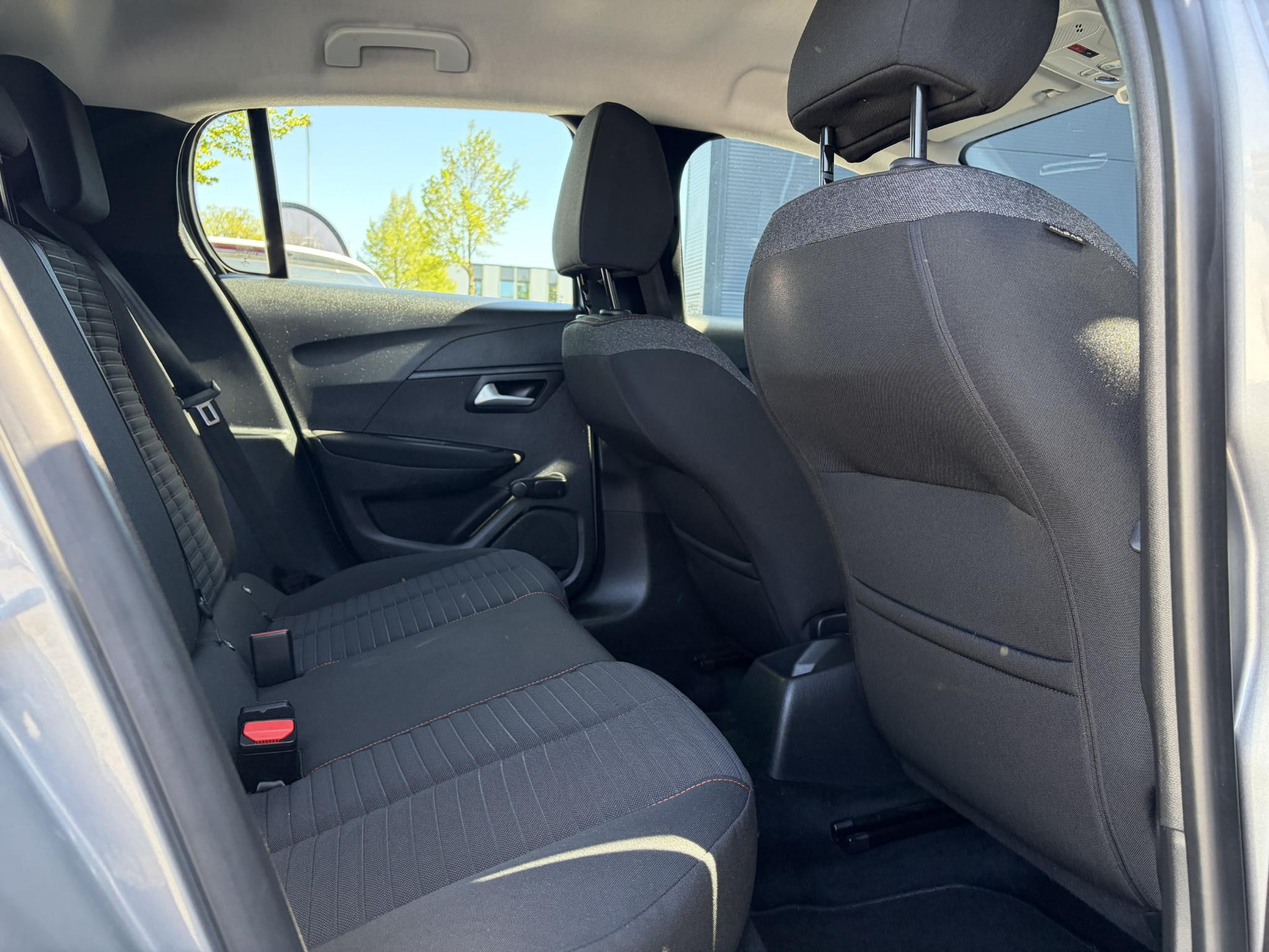 Peugeot 208 1.2 PureTech Blue Lease Active 2e Eigenaar,Navi,D-riem vv 07-2025,Pdc,Clima,Cruise,Rijstrooksensor,N.A.P,Bj 12-2019,Apk tot 08-2027