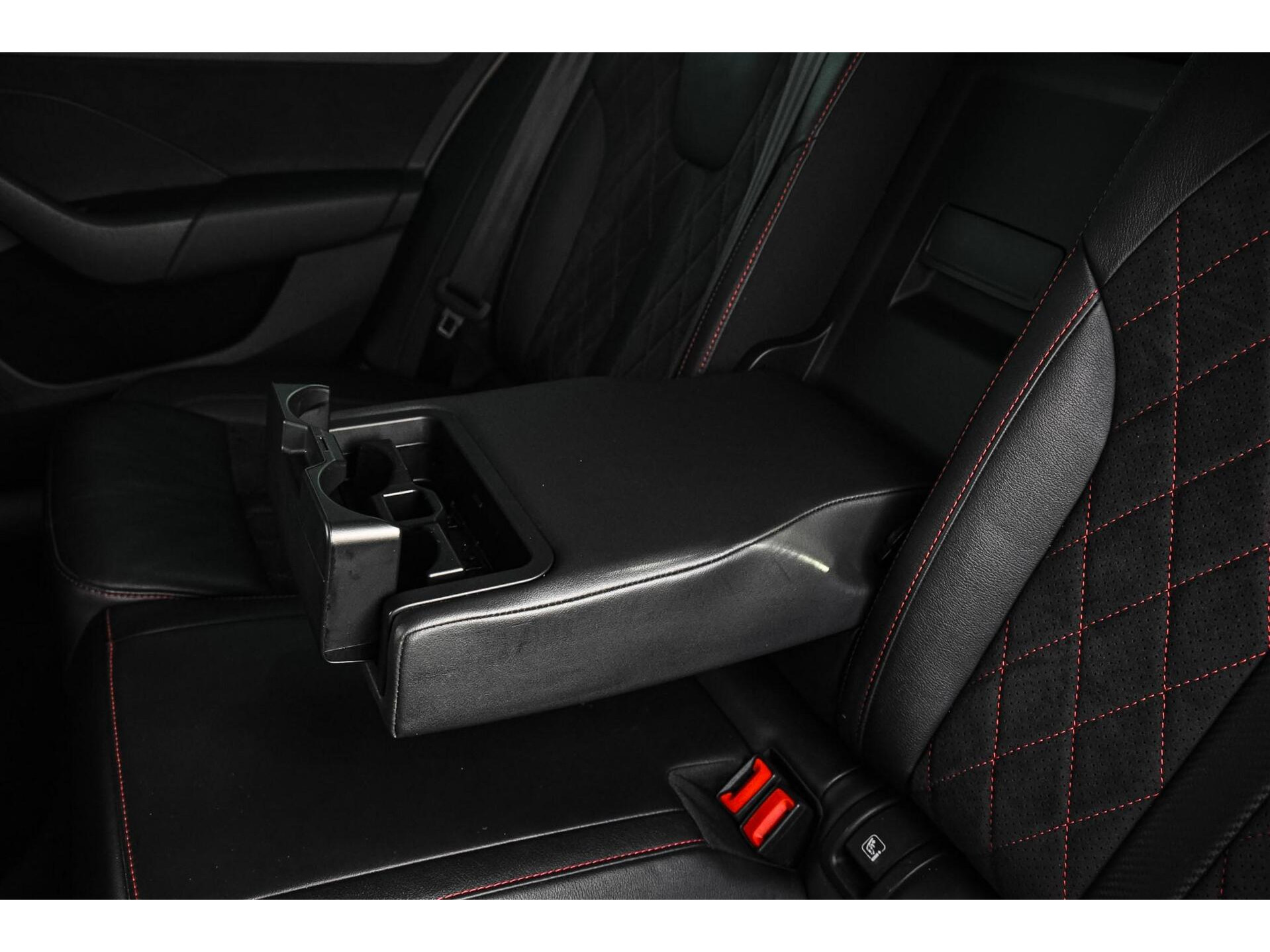 Skoda Octavia Combi RS iV 245PK Pano Matrix HUD