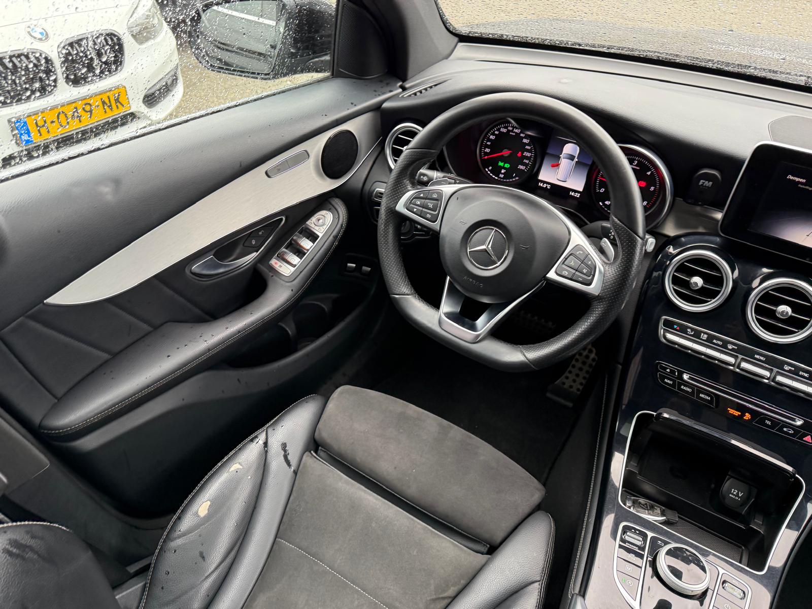 Mercedes-Benz GLC-klasse 220 d 4MATIC Premium Plus | 3/6/12MND GARANTIE | LED | CARPLAY | PANODAK | CRUISE | NAVI | TREKHAAK |