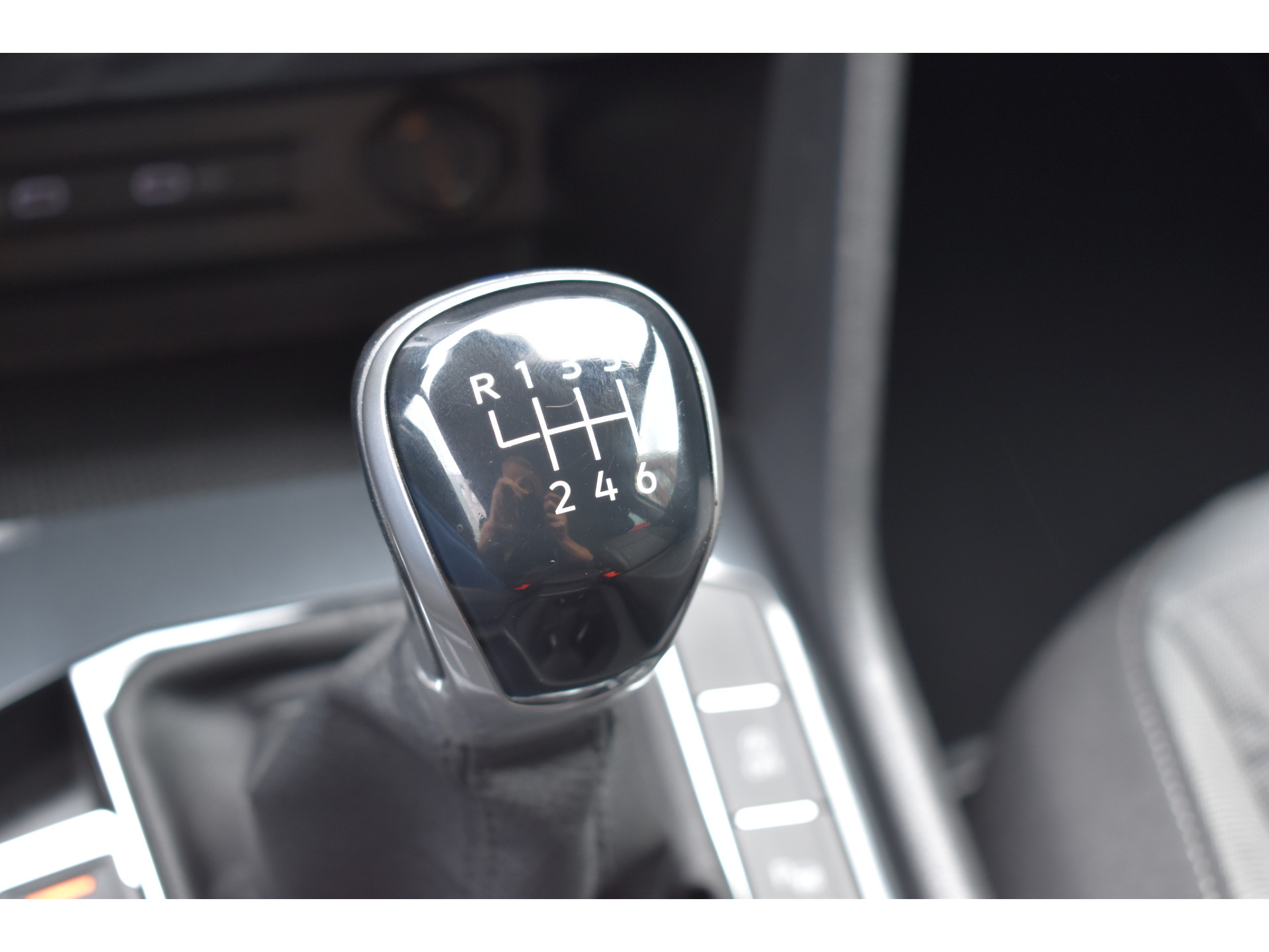Volkswagen Tiguan 1.5 TSI Life Airco Hoge zit Stoelverwarming