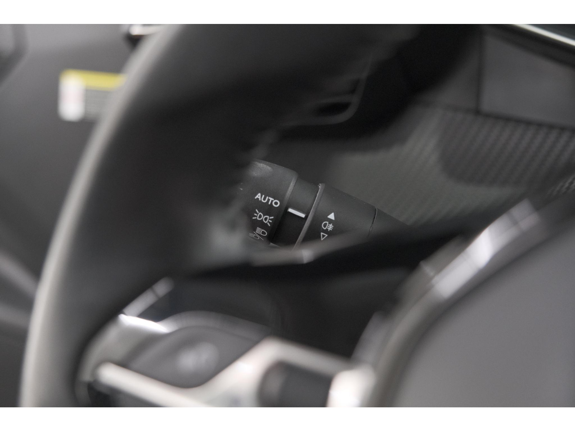 Peugeot 2008 PureTech 130 Blue Lease Allure | Camera | Apple Carplay | Parkeersensoren | Climate Control