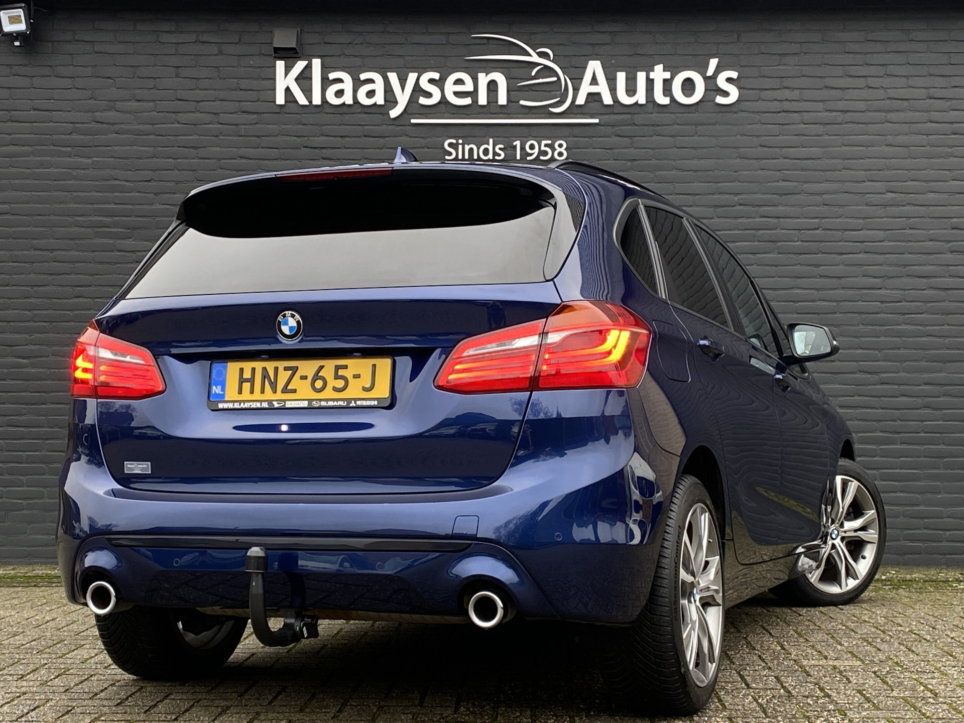 BMW 2-serie Active Tourer 220i High Executive Edition 192 pk M-sport AUT. | dealer onderhouden | navigatie | trekhaak | panoramadak