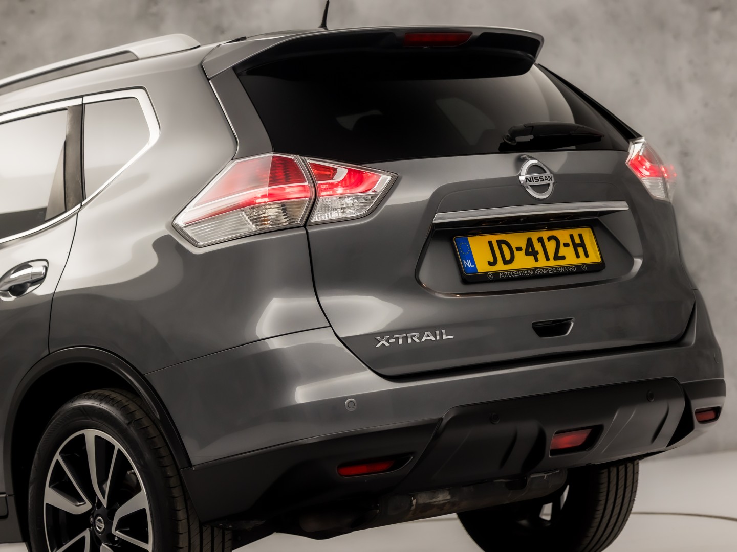 Nissan X-Trail 1.6 DIG-T Tekna 7 Persoons 163Pk (PANORAMADAK, TREKHAAK, NAVIGATIE, 360 CAMERA, LEDER, STOELVERWARMING, SPORTSTOELEN, GETINT GLAS, CRUISE, NIEUWSTAAT)