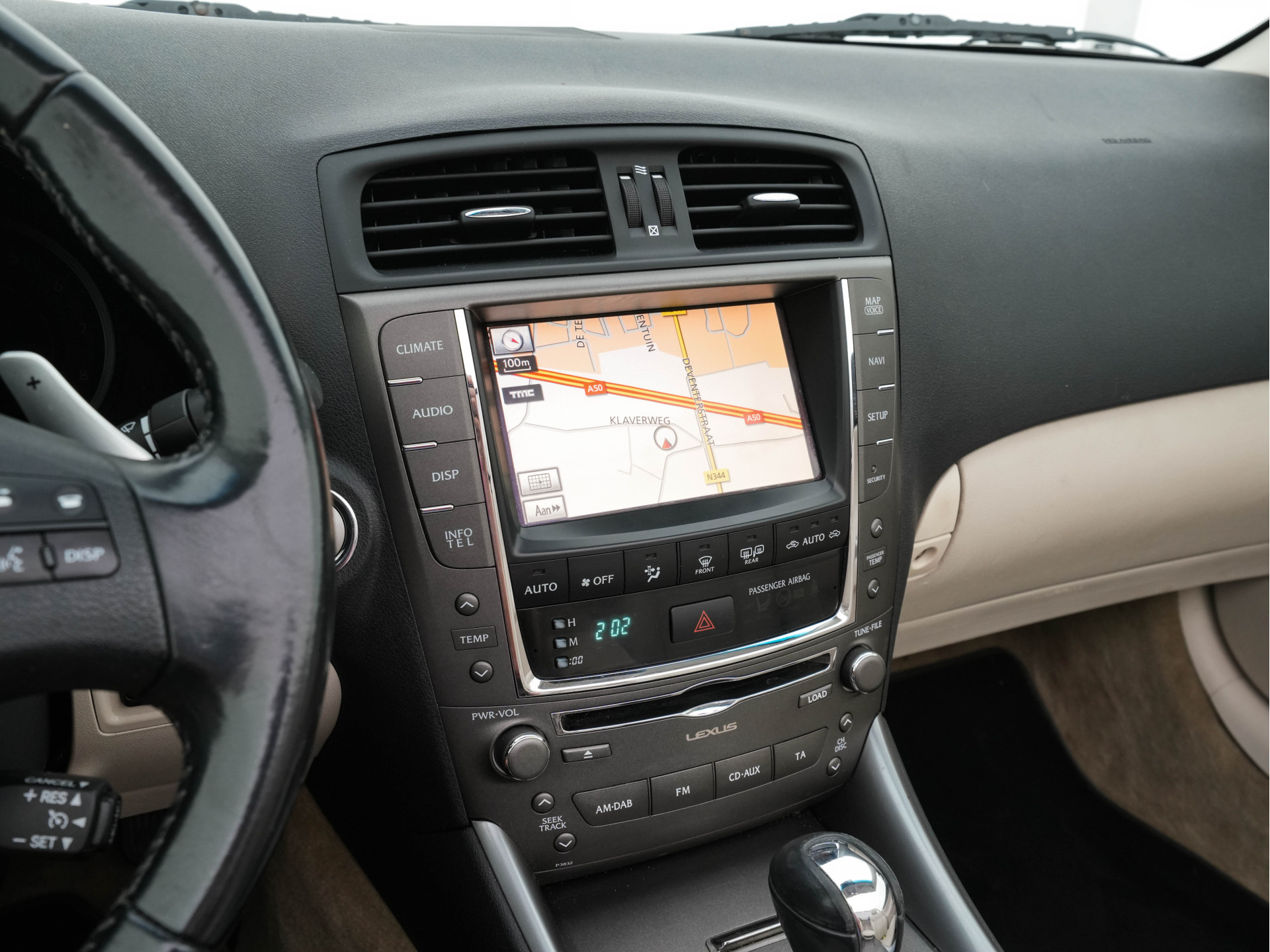 Lexus IS Cabriolet 250C Luxury Aut. * LEATHER | NAVI-FULLMAP | KEYLESS | PDC | SHIFT-PADDLES | CRUISE | ECC | HEATED-SEATS | CAMERA | AIRSCARF | 18''ALU *