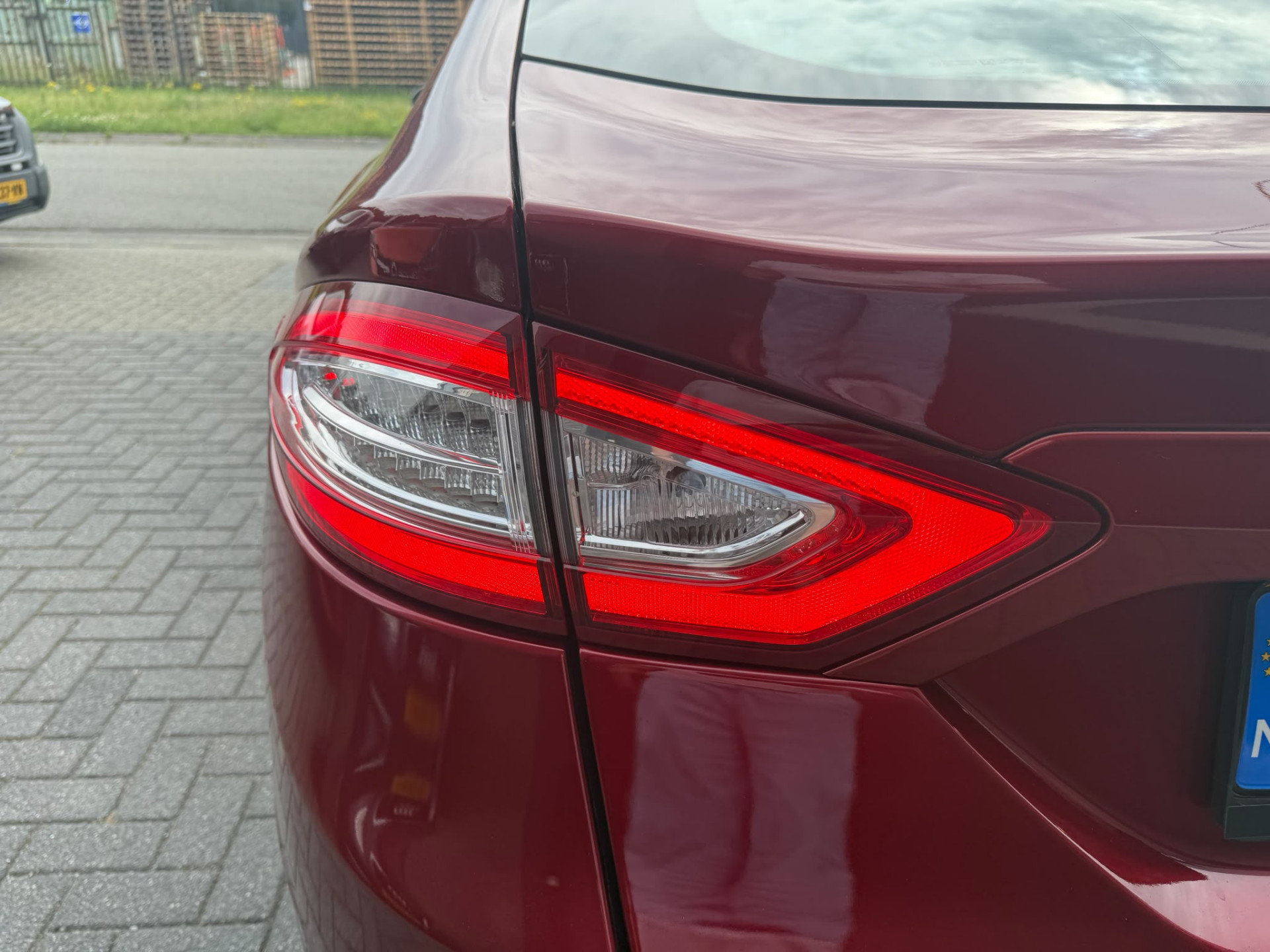 Ford Mondeo 2.0 Titanium | 3E EIGENAAR | 3/6/12MND GARANTIE | AUTOMAAT | LED | DODEHOEK | ACC | NAVI | TREKHAAK |SFEERVERL. | LMV |