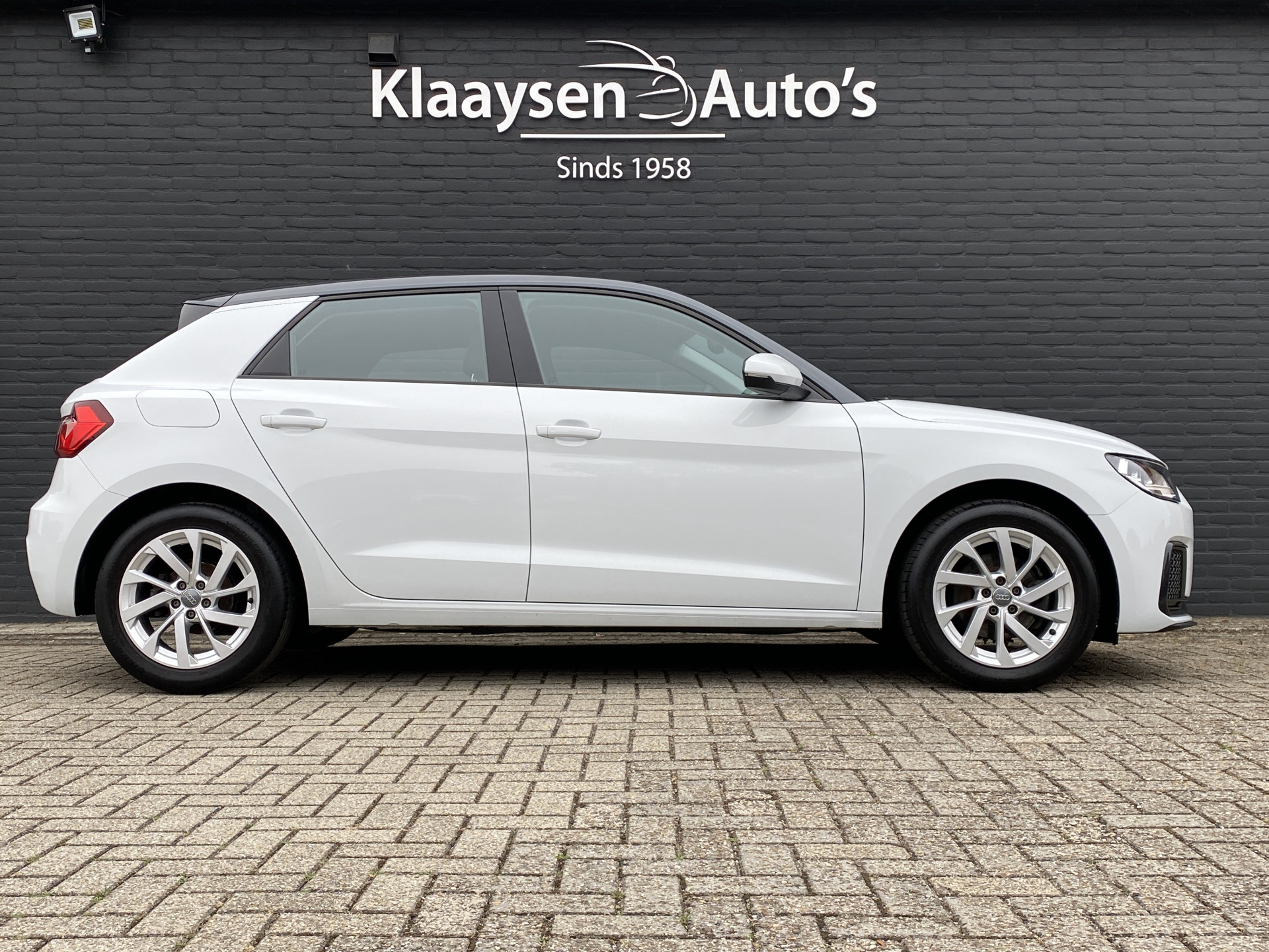 Audi A1 Sportback 30 TFSI Advanced Edition 116 pk AUT. | 1e eigenaar | dealer onderh. | apple carplay | climate control | stoelverw.