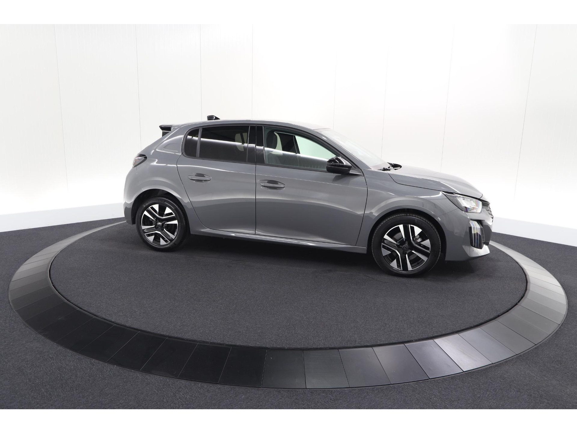 Peugeot 208 1.2 Hybrid 110 e-DCS6 Allure | Apple Carplay | Parkeersensoren Voor + Achter | Climate Control