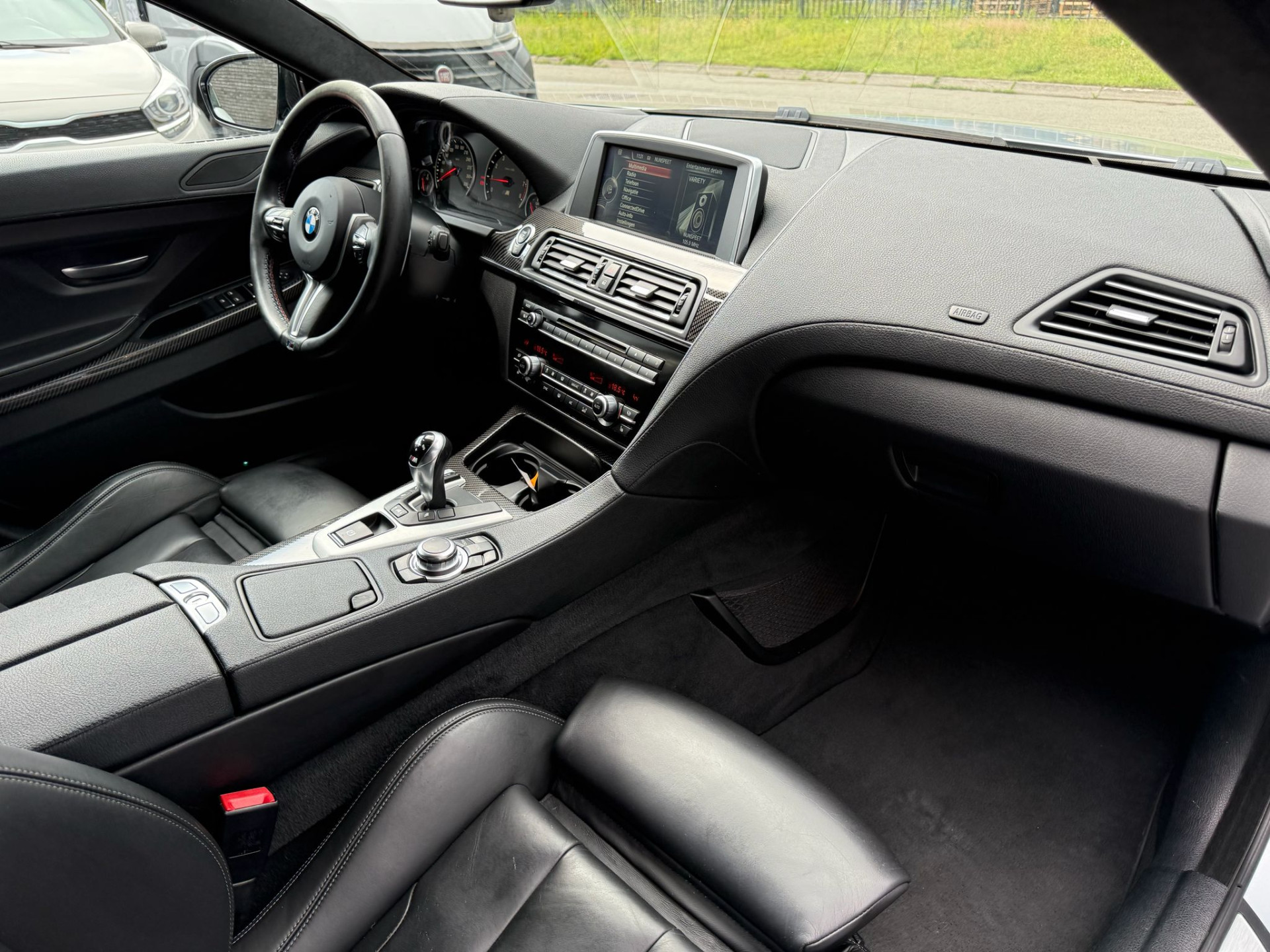 BMW 6-serie Gran Coupé M6 | 3/6/12MND GARANTIE | CARBON | NAVI | XENON | MEMORY | CRUISE | LEDER | MAT |