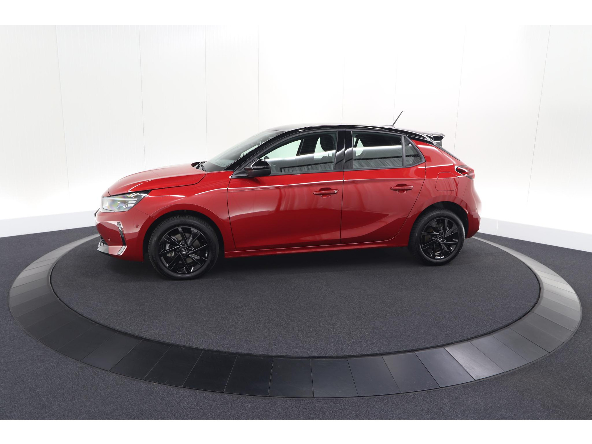 Opel Corsa 1.2 Turbo 110 Hybrid GS | Adaptieve Cruise Control | Dodehoekdetectie | Stoelverwarming | Camera