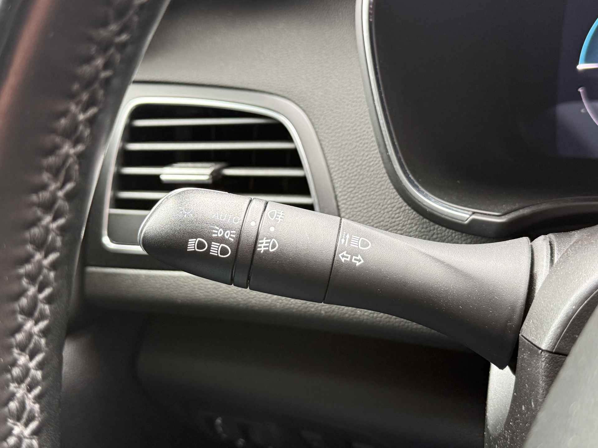 Renault Mégane Estate 1.6 E-Tech Plug-In Hybrid 160 Business Edition One | Apple Carplay | Stoel/stuurverwarming | Full LED | Keyless