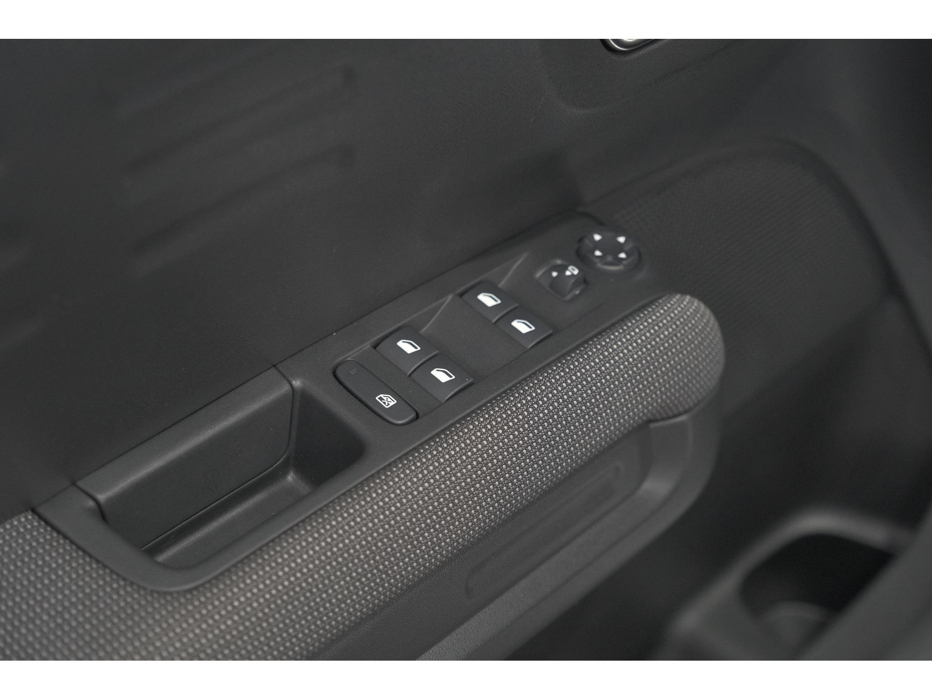 Citroen C3 Aircross PureTech 130 EAT6 Max | Allseason Banden | Parkeersensoren | Navigatie | Apple Carplay