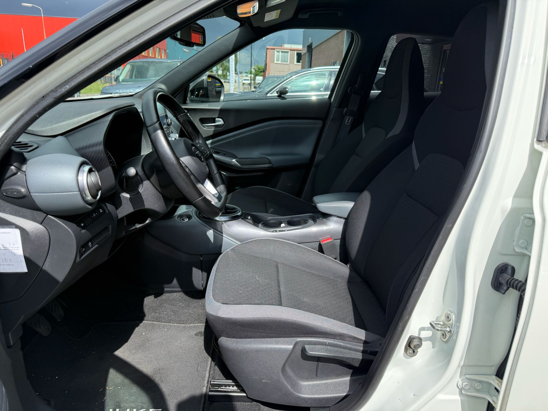 Nissan Juke 1.0 DIG-T N-Connecta | 2E EIGENAAR | 3/6/12MND GARANTIE | 19INCH | NAVI | LED | CARPLAY | CRUISE |