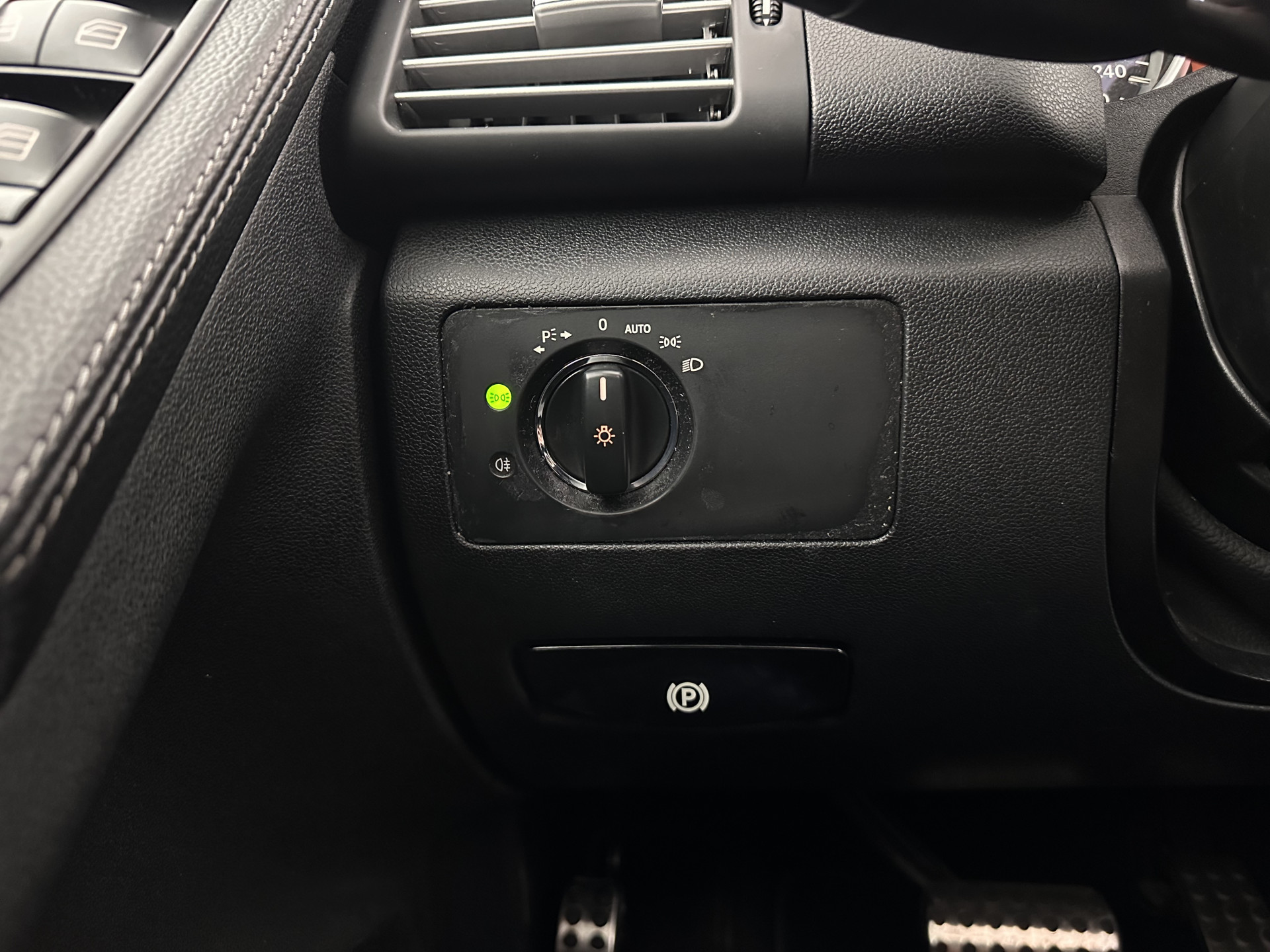 Mercedes-Benz R-klasse 300 CDI BlueEFFICIENCY Prestige [ 7-Pers. ] Aut. *PANO | LEATHER-ALCANTARA | XENON | BLINDSPOT | NAVI-FULLMAP | COMFORTSEATS | CAMERA | SHIFTPADDLES | PRIVACYGLASS | 18''ALU*