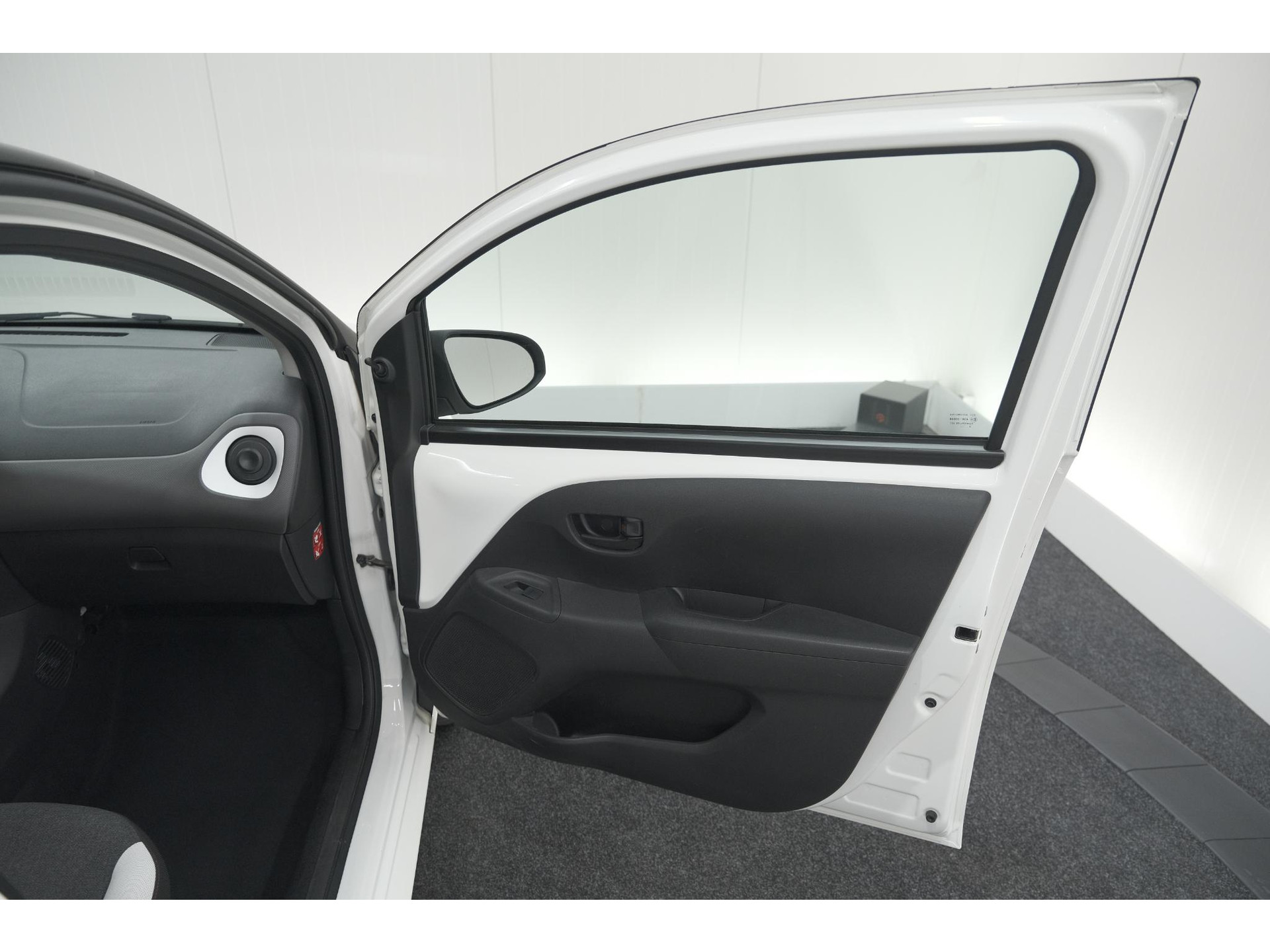 Citroen C1 1.0 VTi Feel | Camera | Apple Carplay | Airco | 5 Deurs