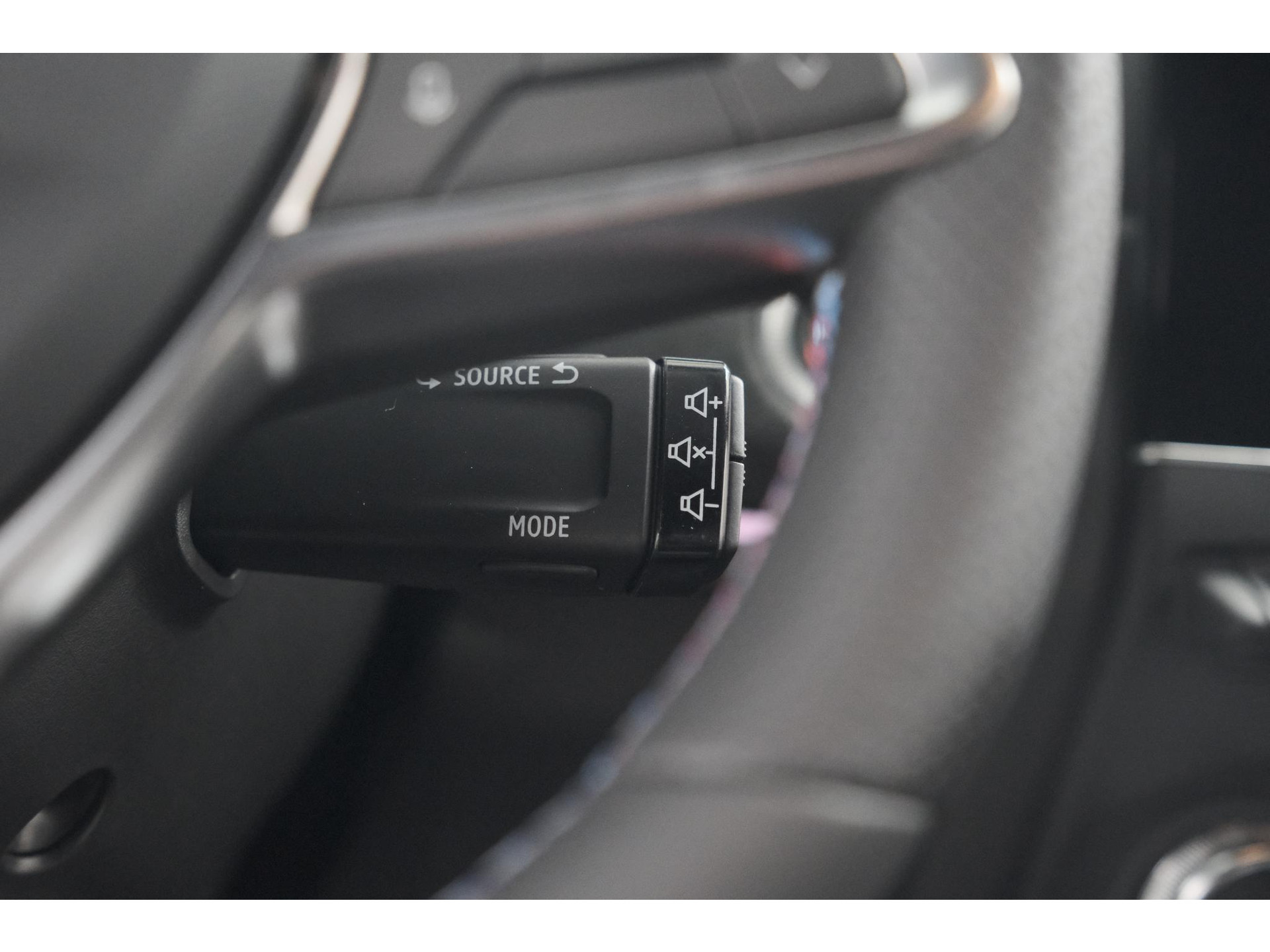 Renault Arkana 1.6 E-Tech hybrid 145 Esprit Alpine | 360 Camera | Adaptieve Cruise Control | Pack Winter | Dodehoekdetectie