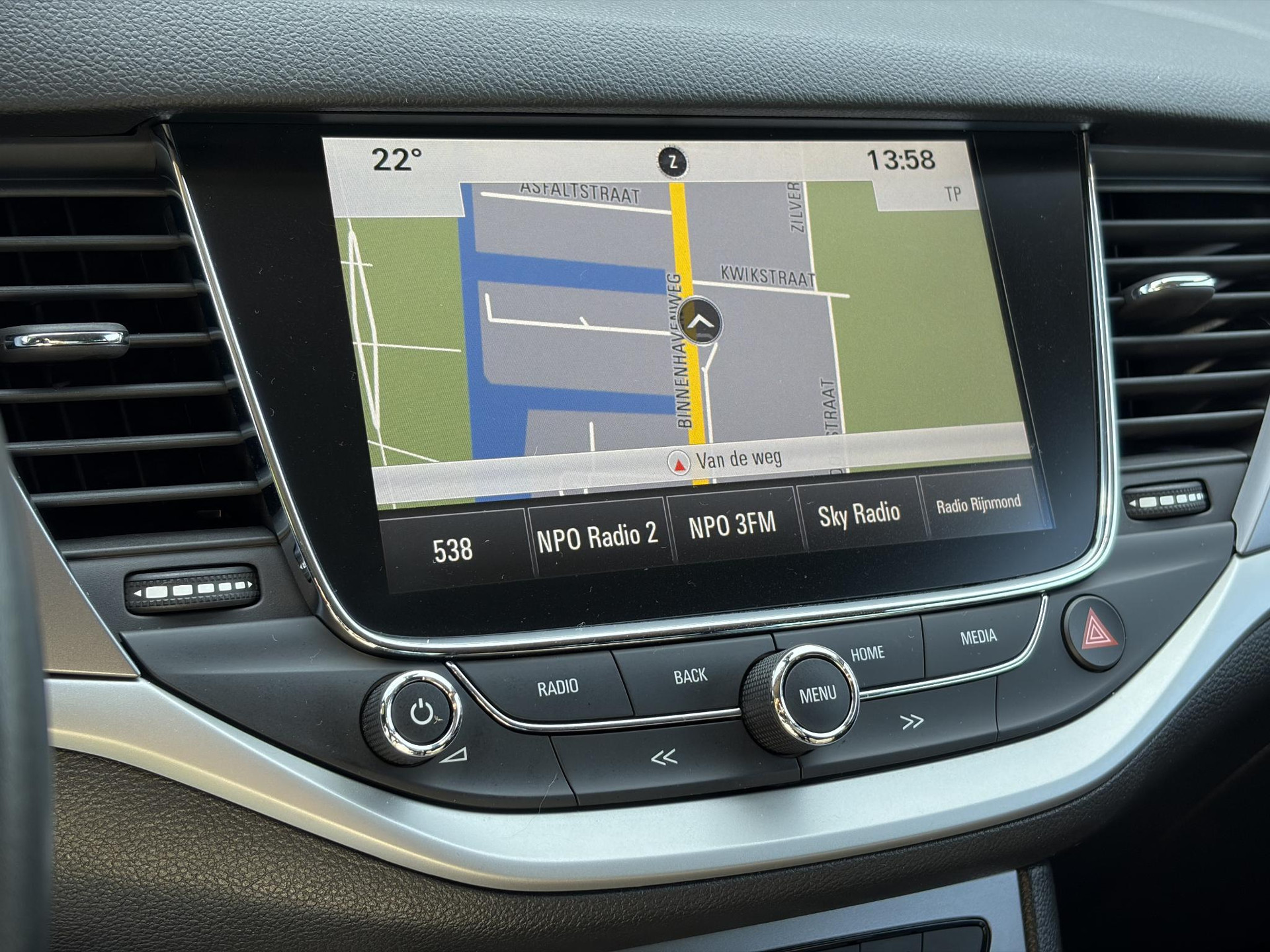 Opel Astra 1.4 Black Edition 2e Eigenaar,Carplay,150pk,Navi,6 Bak,Airco,Cruise,Lm velgen,Pdc,N.A.P,Apk tot 10-2027