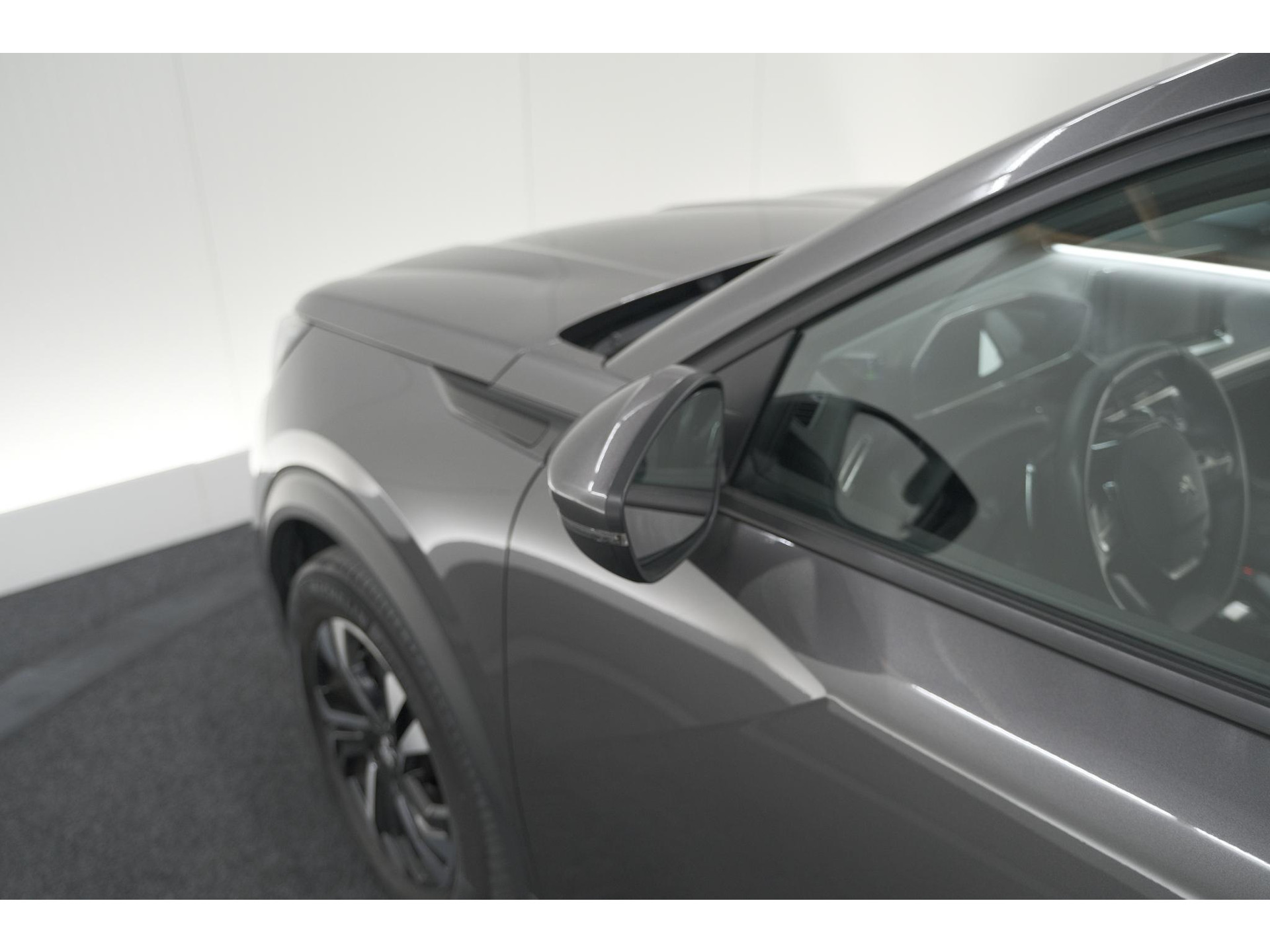 Peugeot 2008 PureTech 130 EAT8 Allure Pack | Stoelverwarming | Adaptieve Cruise Control | Camera