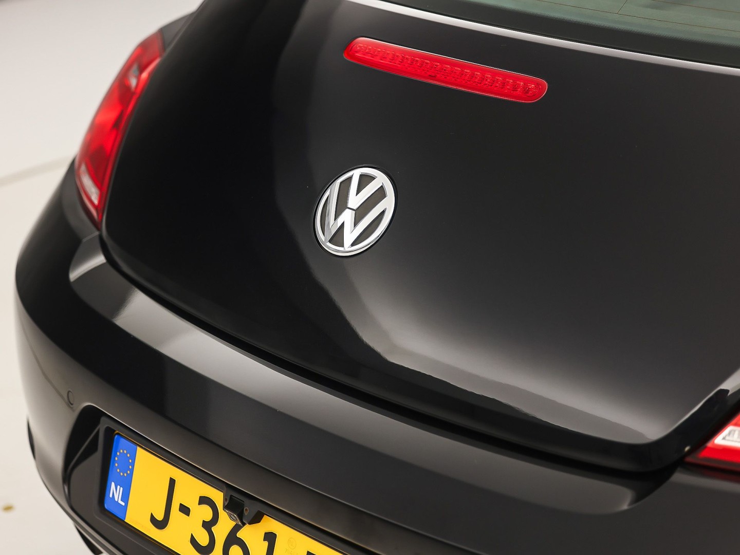 Volkswagen Beetle 1.2 TSI Sport (NAVIGATIE, CLIMATE, STOELVERWARMING, SPORTSTOELEN, LM VELGEN, CRUISE, NIEUWSTAAT)