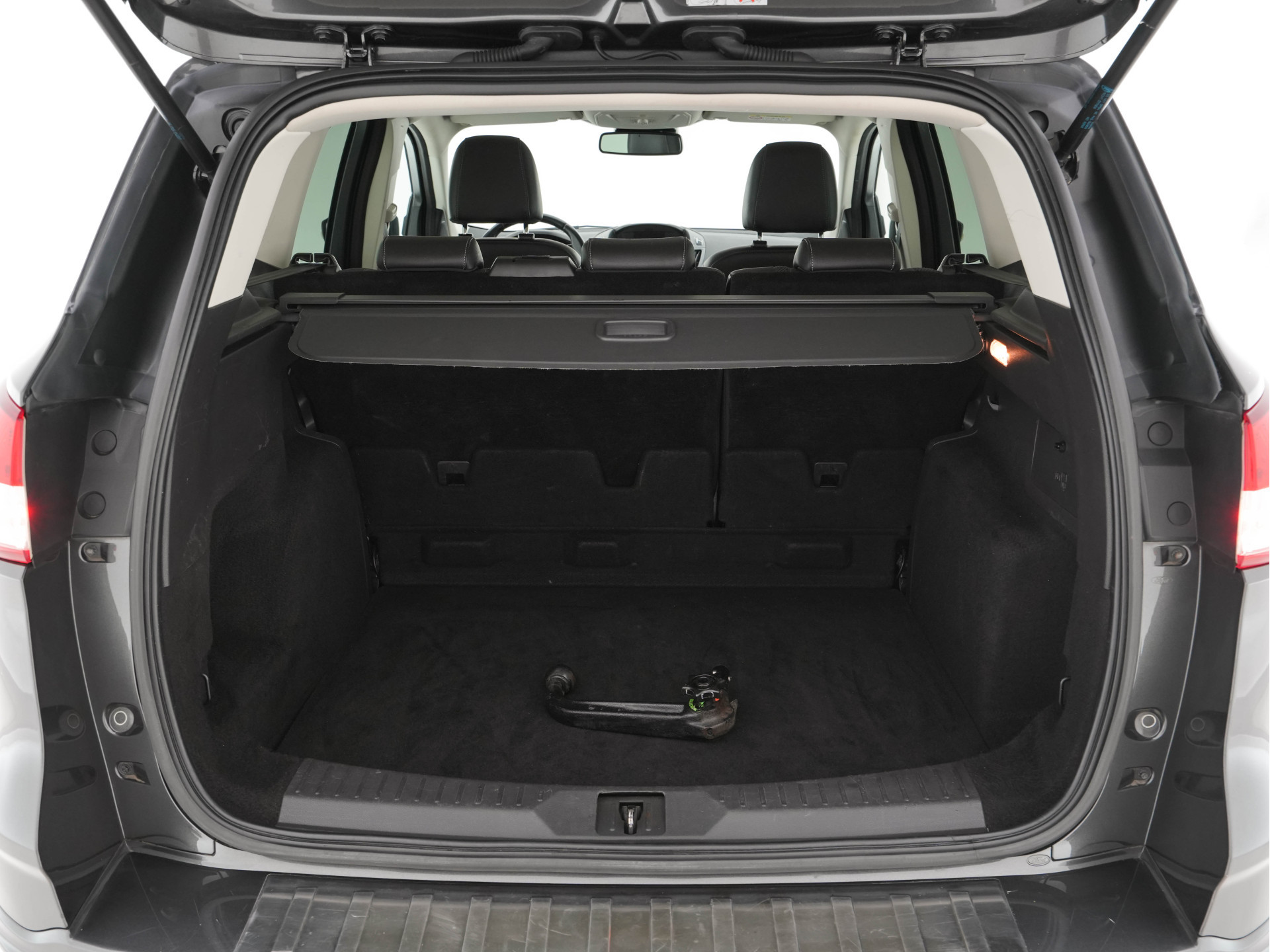 Ford Kuga 1.5 Titanium-Plus Styling-Pack AWD Aut.*LEATHER-FABRIC | XENON | SONY-AUDIO | BLIND-SPOT | KEYLESS | NAVI-FULLMAP | CAMERA | HEATED-SPORT-SEATS | ECC | LANE-ASSIST | PDC | CRUISE | TOWBAR | 19''ALU*