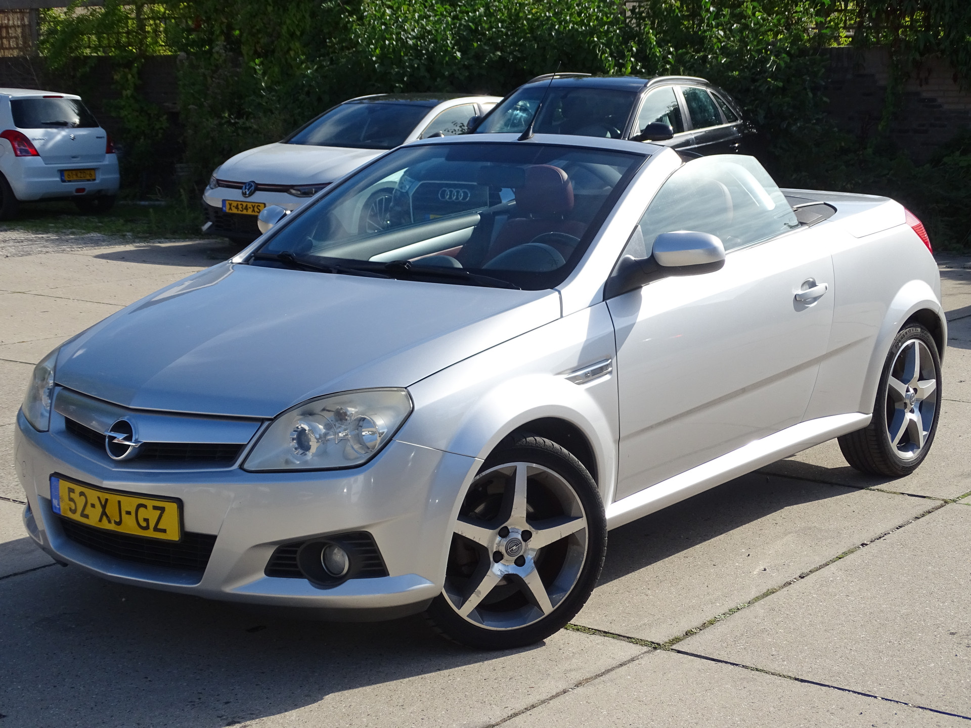 Opel Tigra TwinTop hardtop cabriolet 1.4-16V Temptation