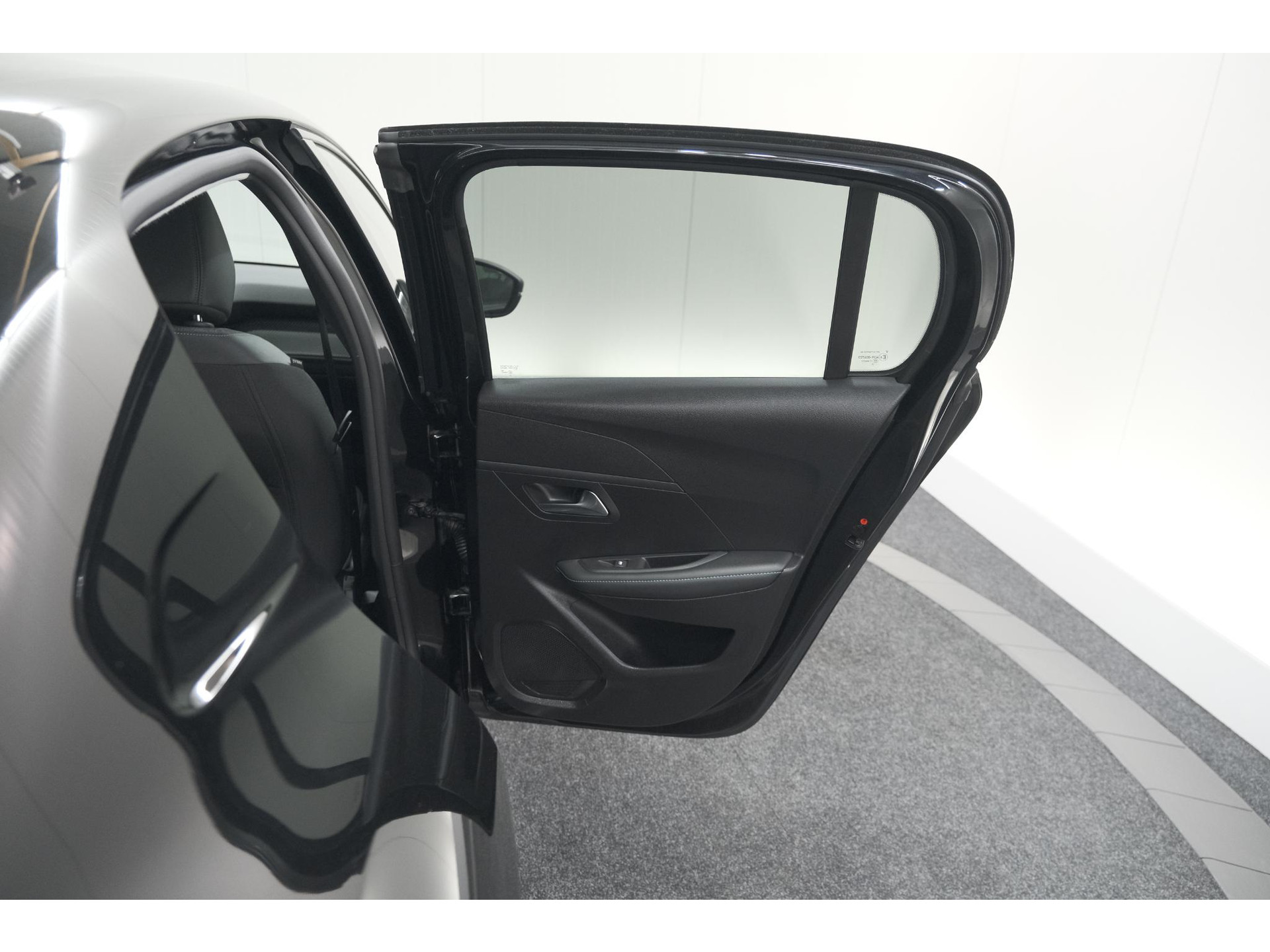 Peugeot 208 PureTech 100 Allure Pack | Camera | Apple Carplay | Stoelverwarming | Parkeersensoren