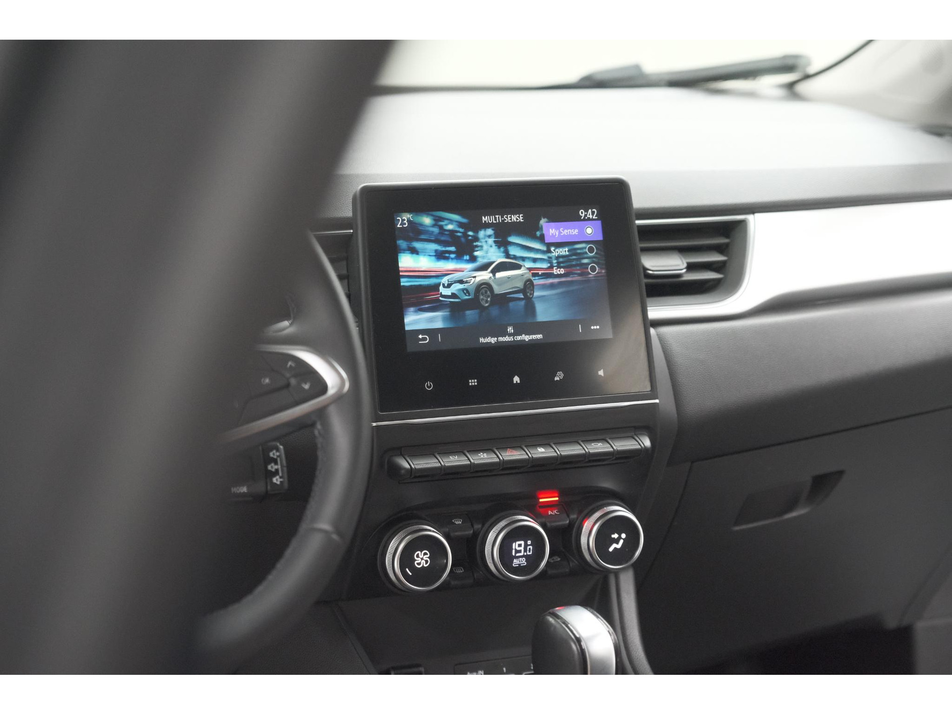 Renault Captur 1.6 E-Tech full hybrid 145 techno | Camera | Parkeersensoren | Climate control | Keyless