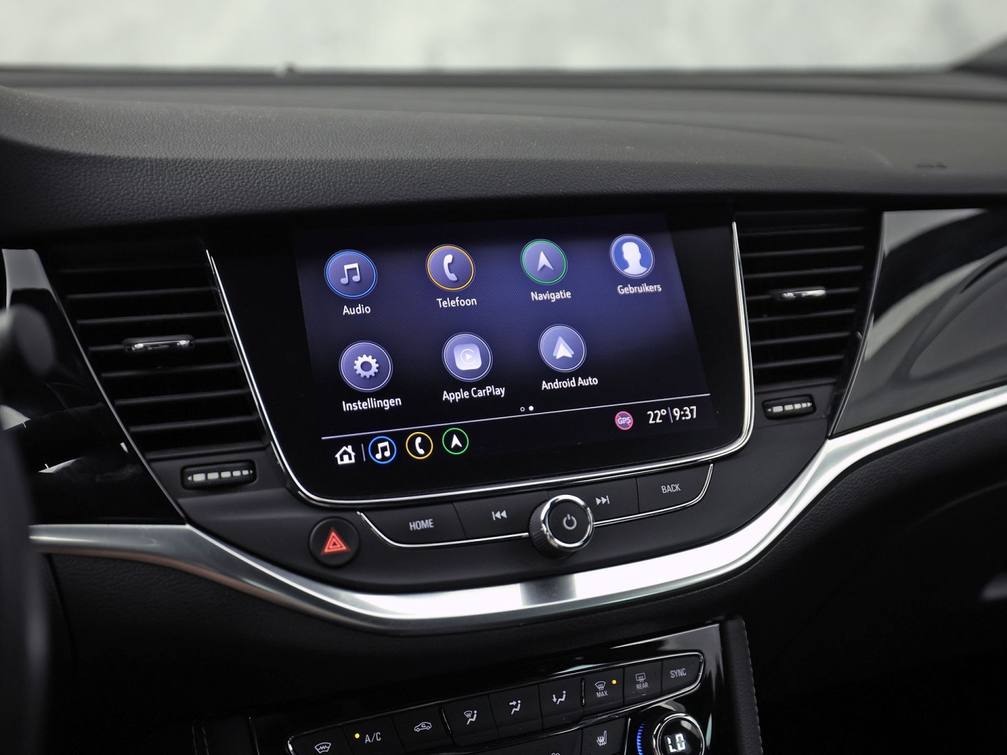 Opel Astra Sports Tourer 1.2 Launch Sport (VIRTUAL COCKPIT, APPLE CARPLAY, GROOT NAVI, CAMERA, STUUR/STOELVERWARMING, SPORTSTOELEN, GETINT GLAS, ADAPTIVE CRUISE, ZWART HEMEL, NIEUWSTAAT)