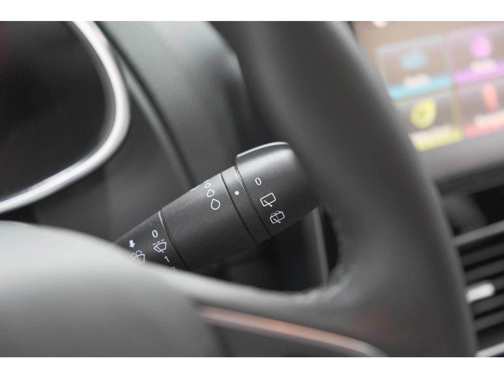 Renault Clio TCe 90 Limited | Trekhaak | Parkeersensoren | Navigatie