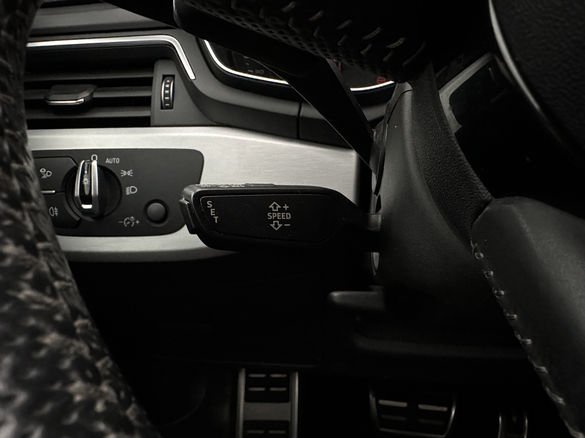 Audi A5 Sportback 1.4 TFSI S-Line Competition Aut. *FULL-LED | LEATHER-FABRIC | SPORT-SEATS | NAVI-FULLMAP | SHIFT-PADDLES | PRIVACY-GLASS | ECC | PDC | CRUISE | 18''ALU*