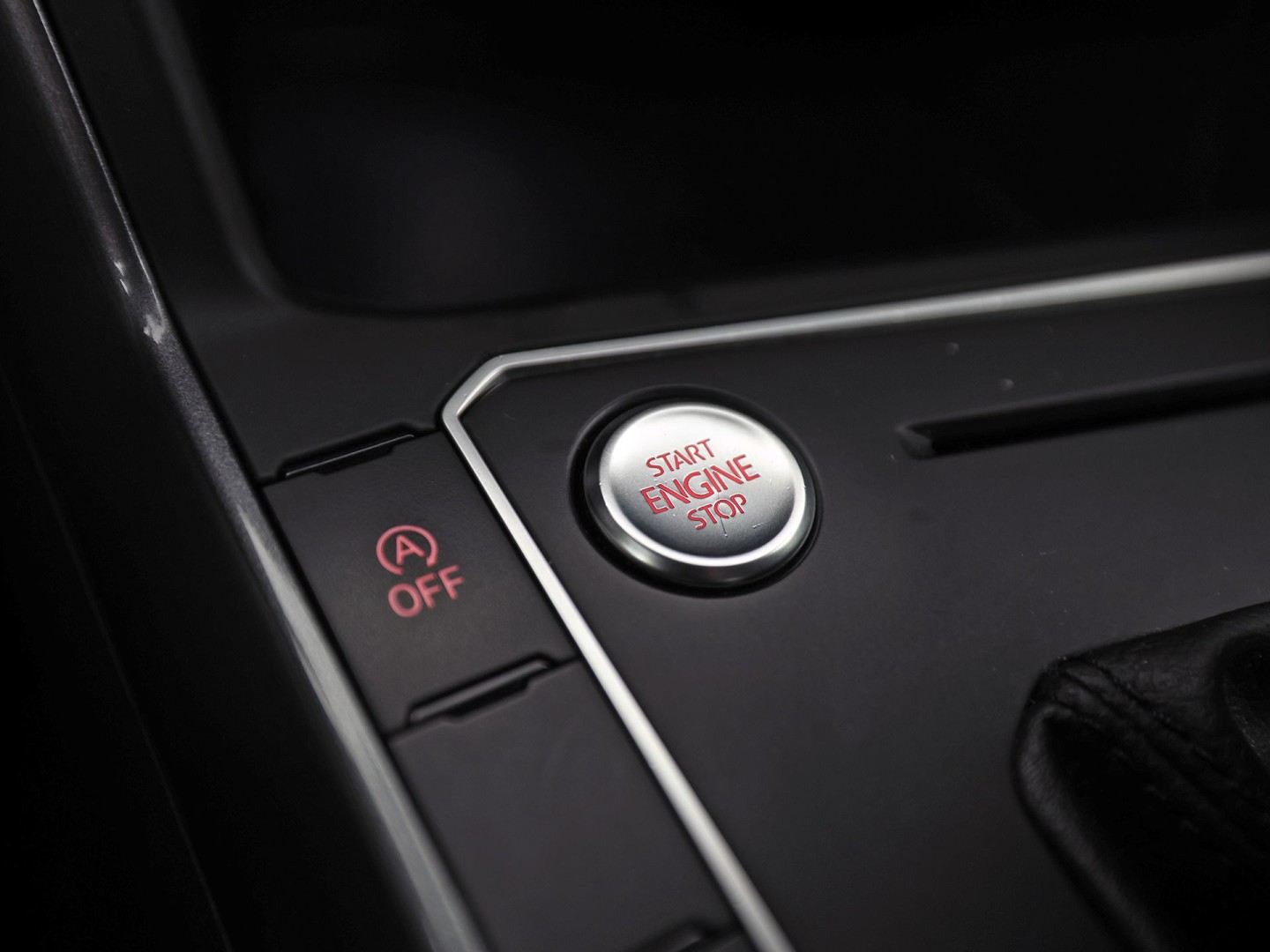 Volkswagen Polo 1.0 TSI Sportline Automaat (VIRTUAL COCKPIT, APPLE CARPLAY, GROOT NAVI, CLIMATE, CAMERA, STOELVERWARMING, SPORTSTOELEN, GETINT GLAS, KEYLESS START, ADAPTIVE CRUISE, NIEUWSTAAT)