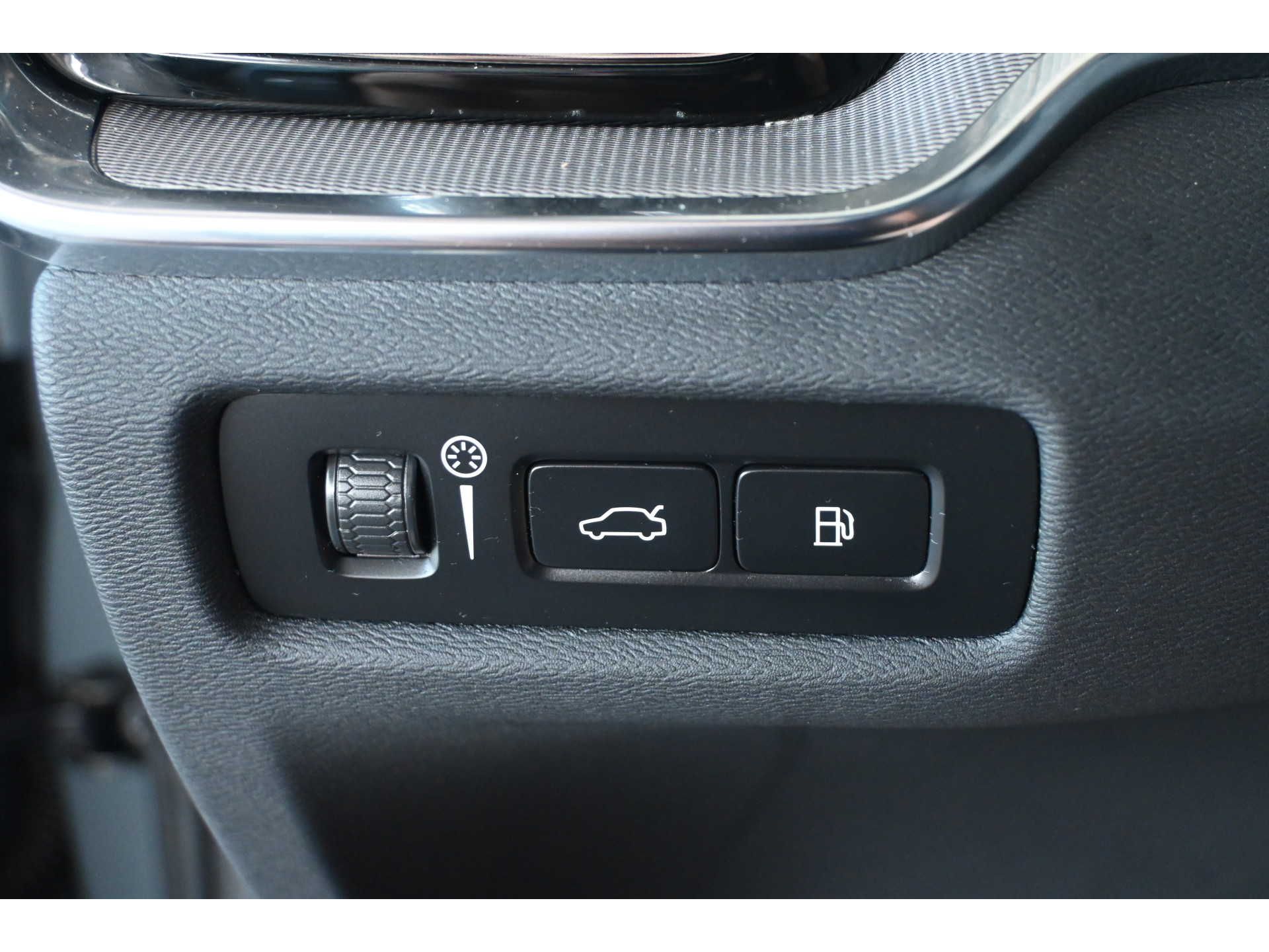 Volvo V60 2.0 T8 Plug-in hybrid AWD Plus Bright Panoramdak Stoelverwarming Carplay Led Adaptieve Cruise  Clima Lane Assist Camera 100% Onderhouden! Inruil Mogelijk!