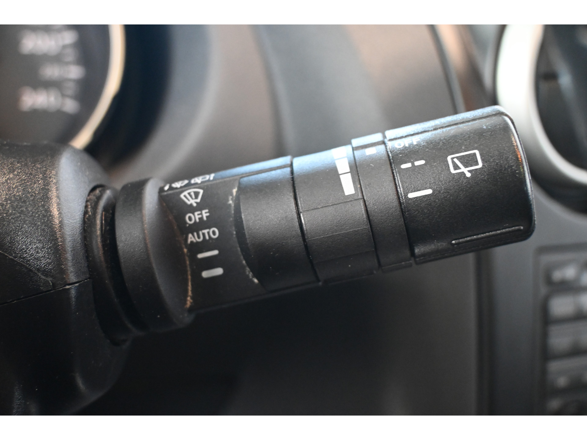 Nissan Qashqai +2 2.0 Tekna 4WD Automaat Clima Panoramadak 7-Persoons Navigatie Licht metaal Inruil mogelijk