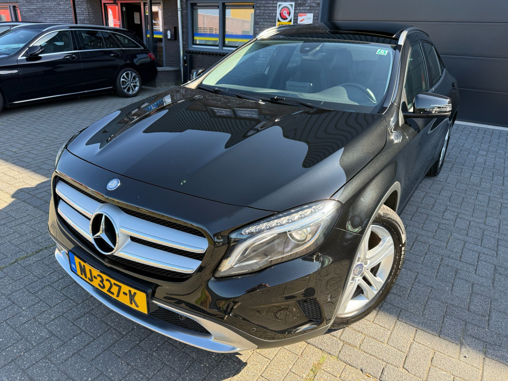 Mercedes-Benz GLA-klasse 200 Prestige | 1E EIGENAAR | 3/6/12MND GARANTIE| AUTOMAAT | PANO | LED | TREKHAAK | CRUISE | LMV |