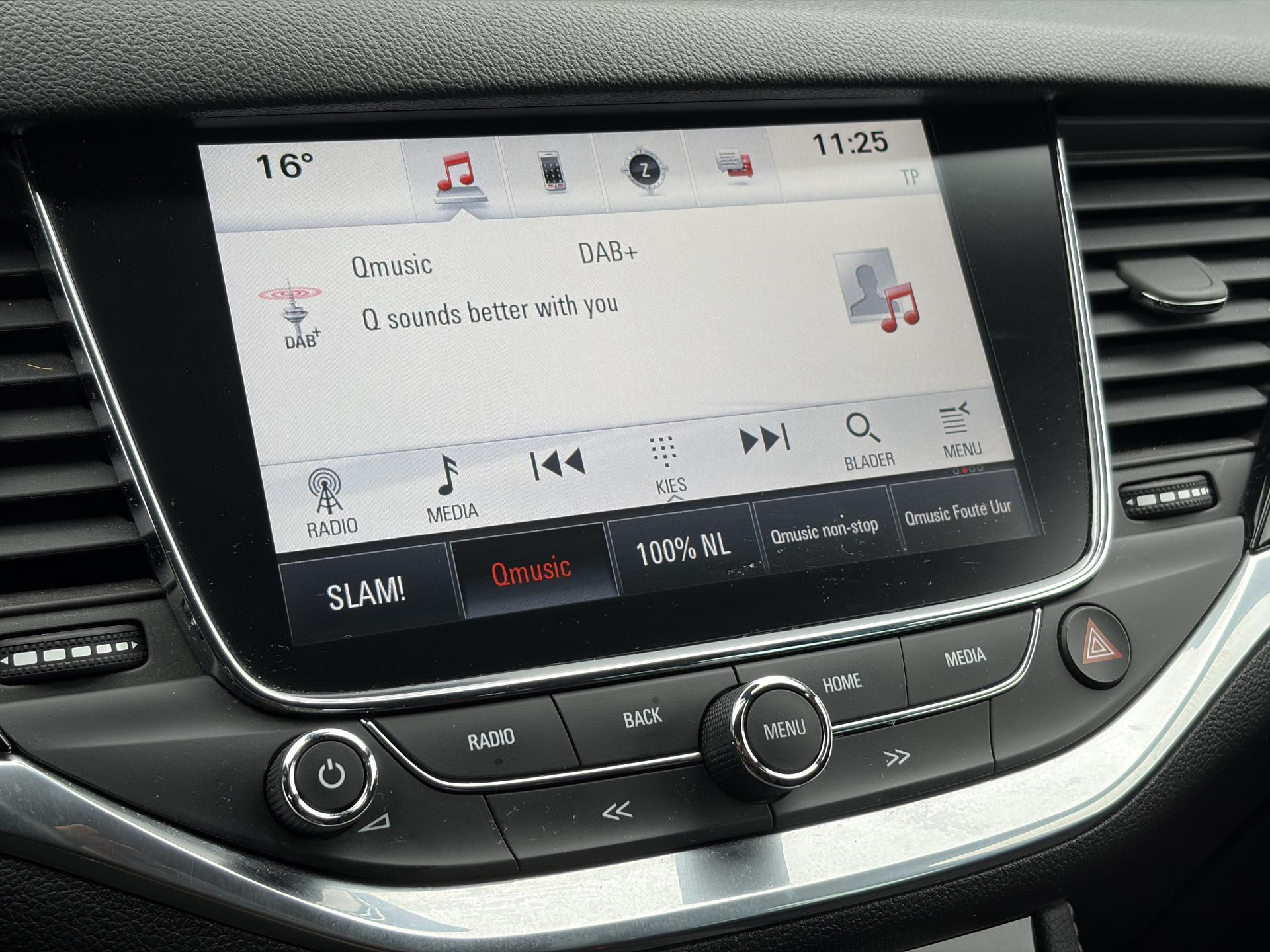 Opel Astra Sports Tourer 1.4 Innovation Dealer Onderhouden l 150pk l Carplay l 2e Eigenaar l Camera l Trekhaak l Keyless l Navi l Halfleder l Pdc V+A l 6 Bak l Clima l Cruise l Rijstrooksensor l Dodehoeksensor l N.A.P l Apk tot 01-2027