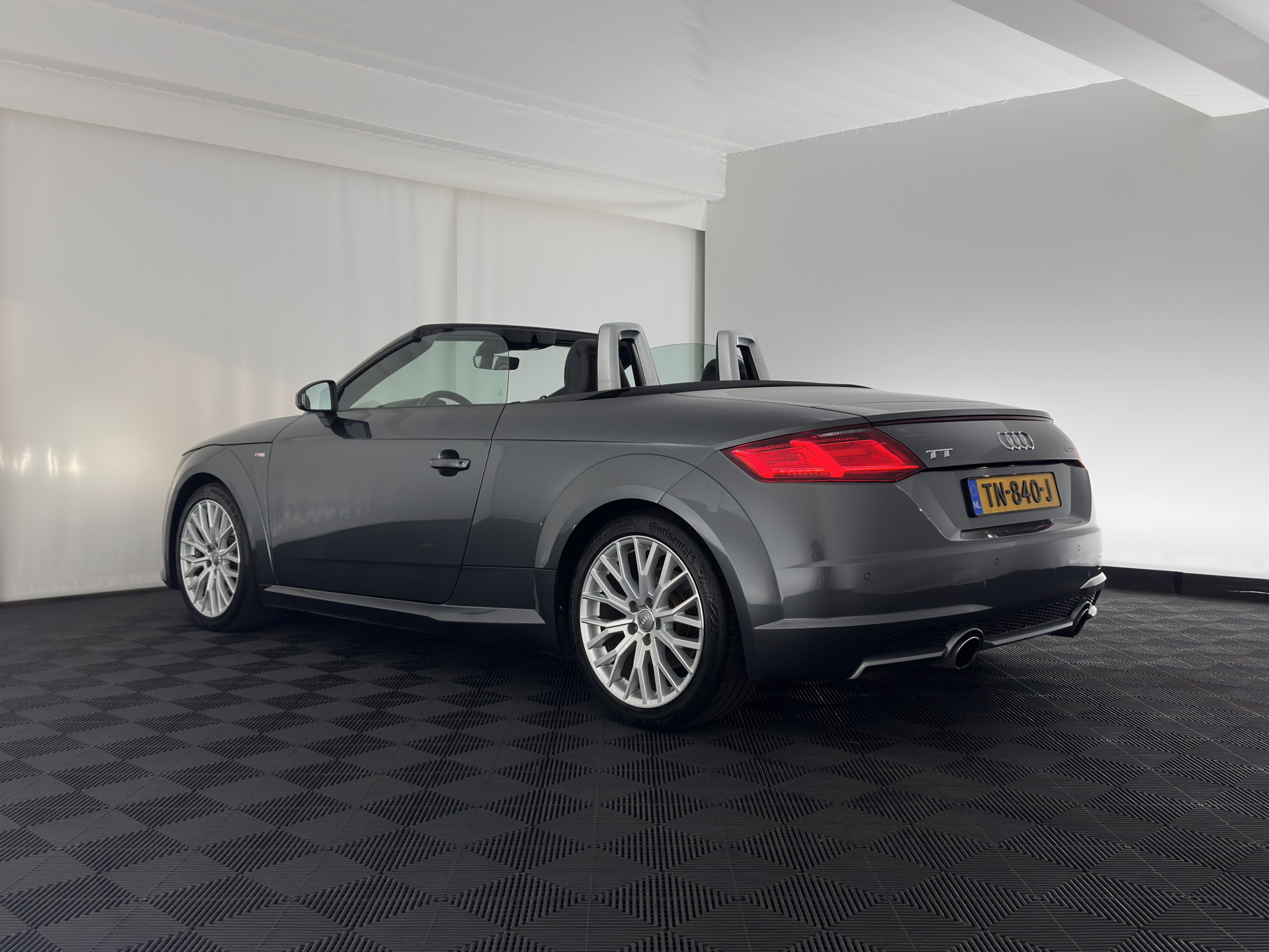 Audi TT Roadster 2.0 TFSI S-Line Pro Line Quattro Aut. *LEATHER-ALCANTARA | FULL-LED | BANG&OLUFSEN-AUDIO | DIGI-COCKPIT | AIR-SCARF | HEATED-SPORTSEATS | NAVI-FULLMAP | DAB+ | KEYLESS | ECC | PDC | 18''ALU*